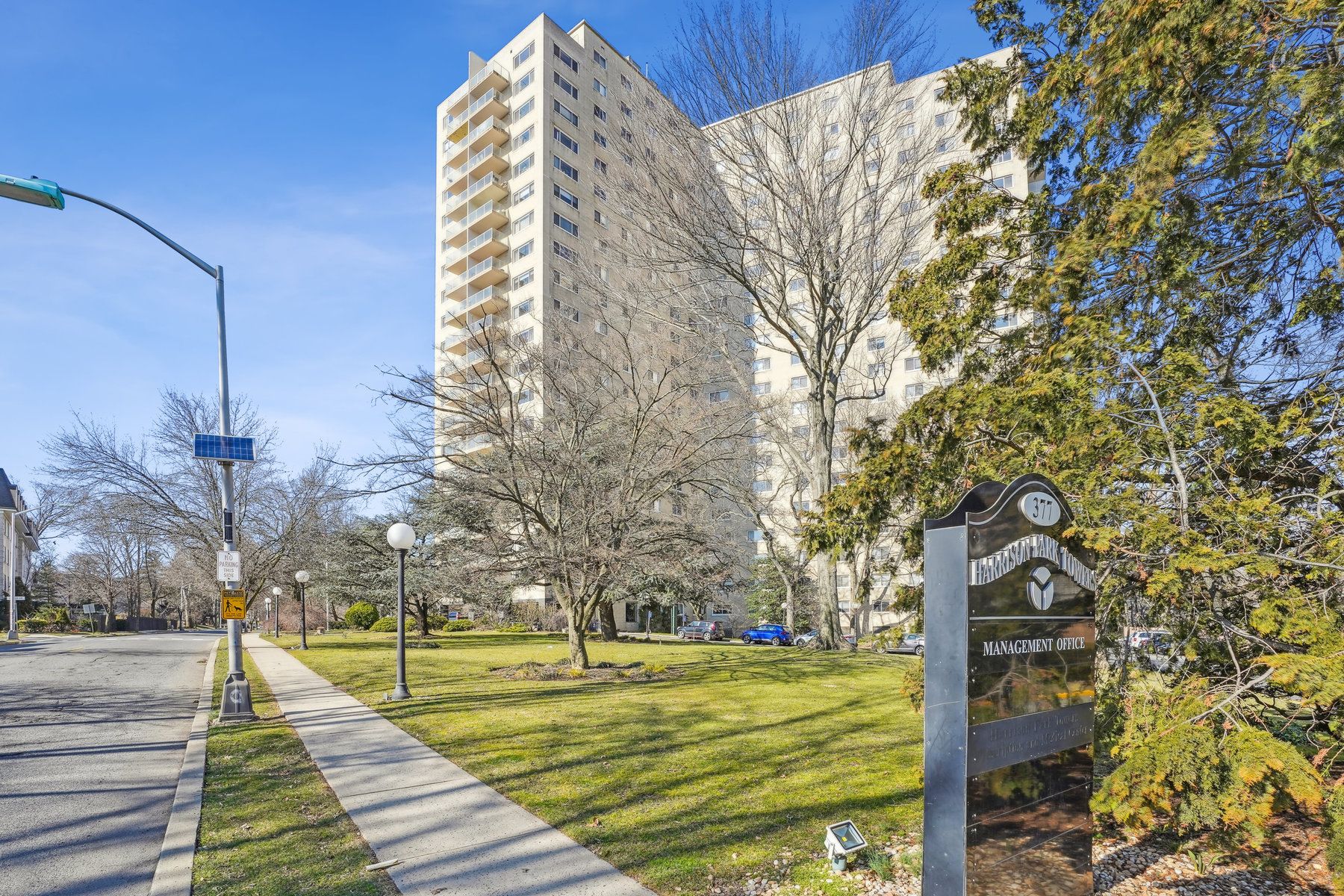 377 S Harrison St Unit# 15D
