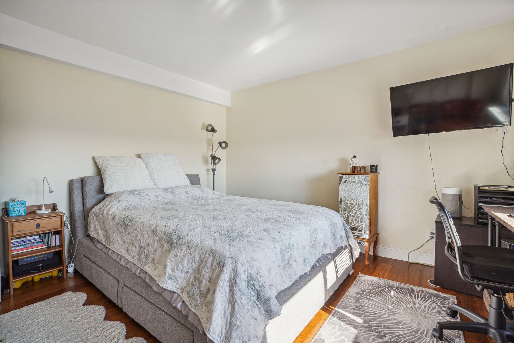 377 S Harrison St Unit# 15D