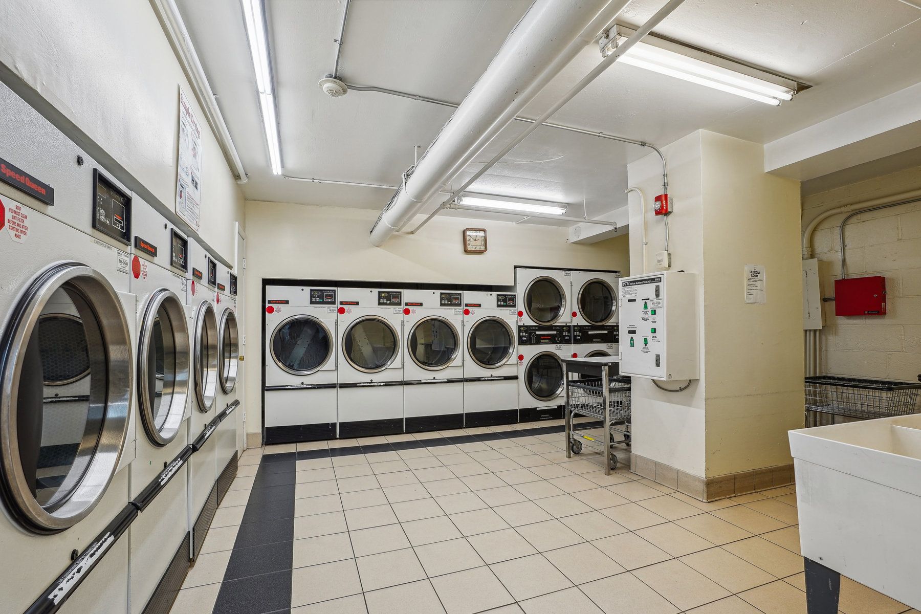 377 S Harrison St Unit# 15D