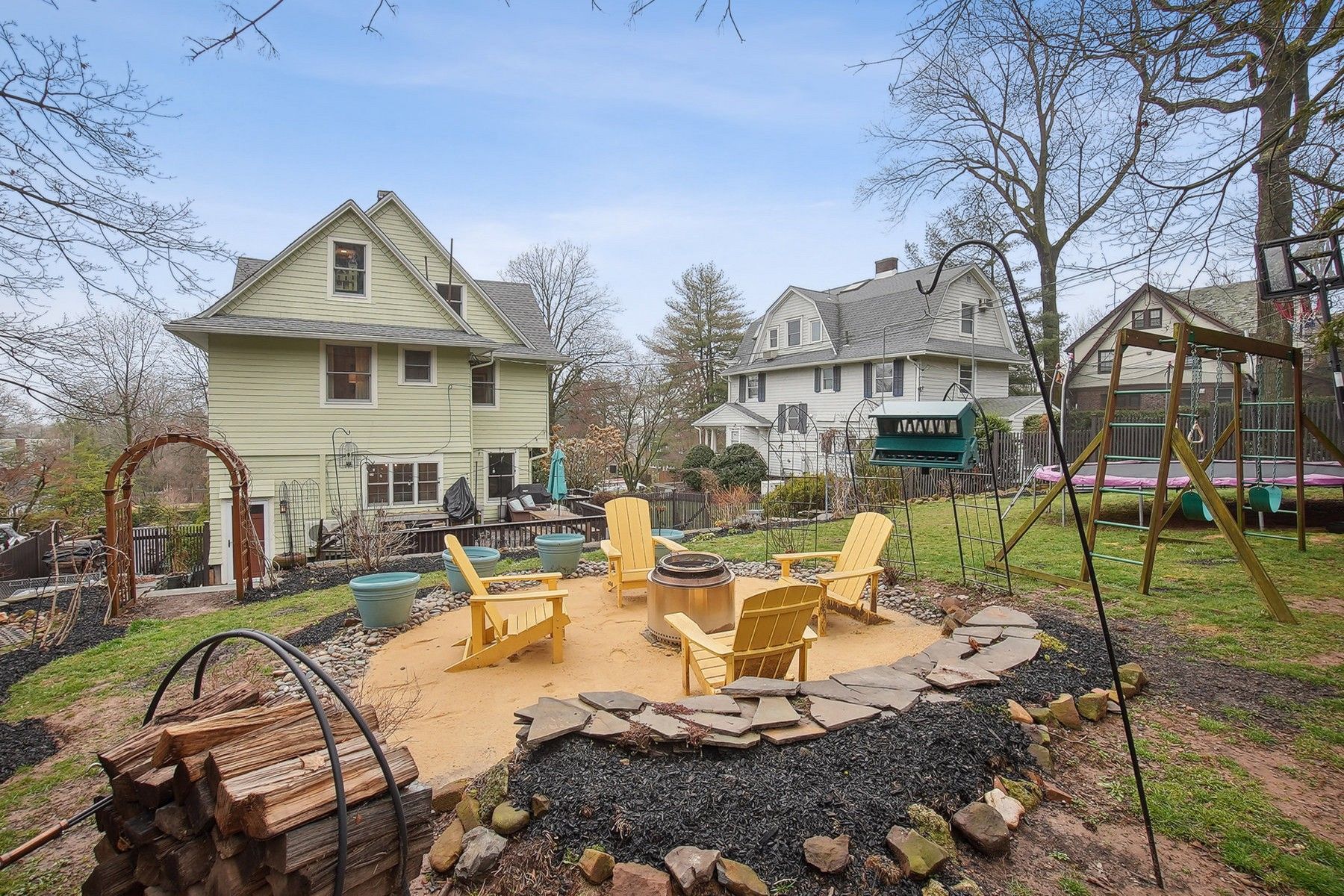 322 Highland Ave 