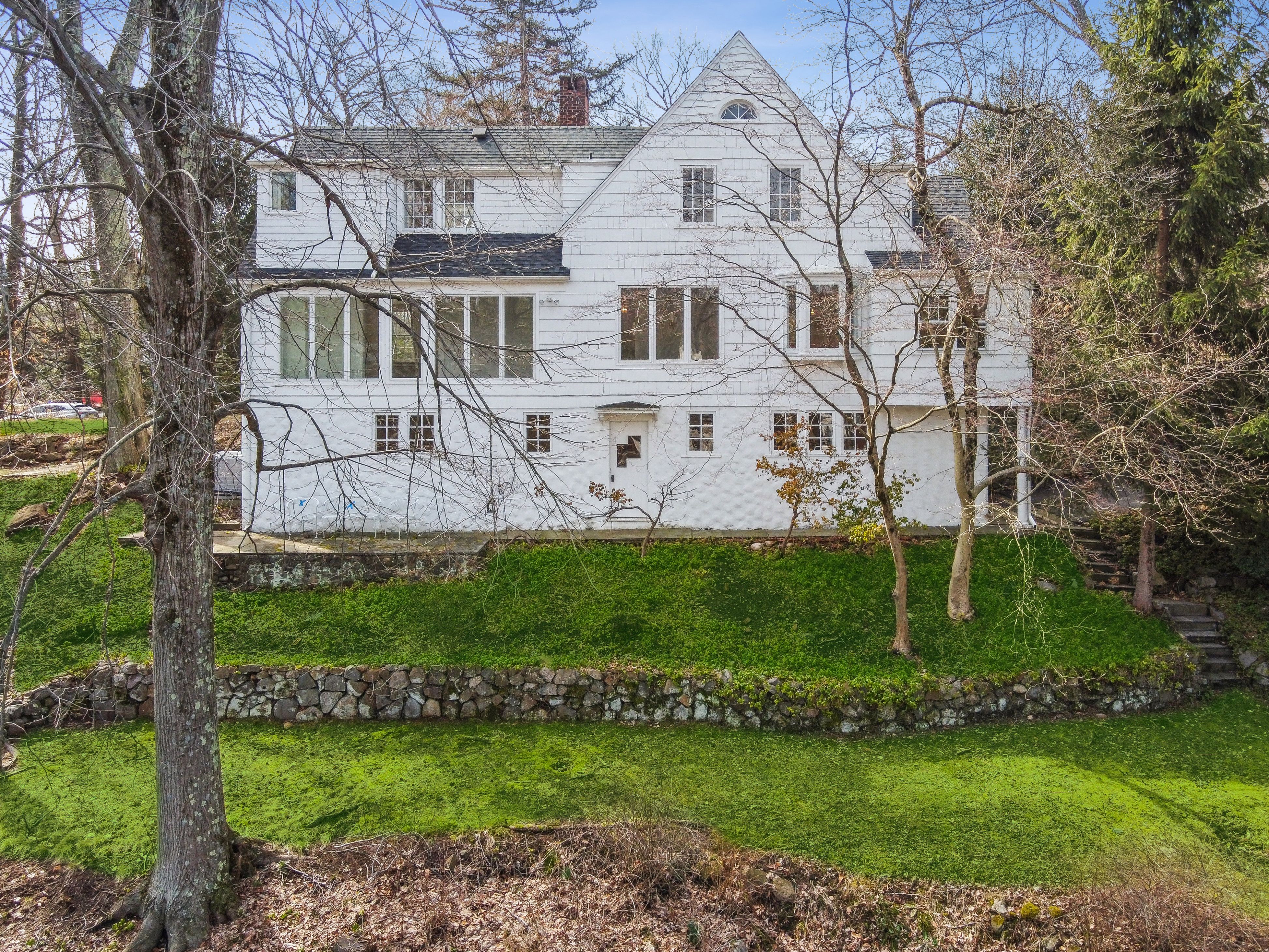122 Old Short Hills Road 