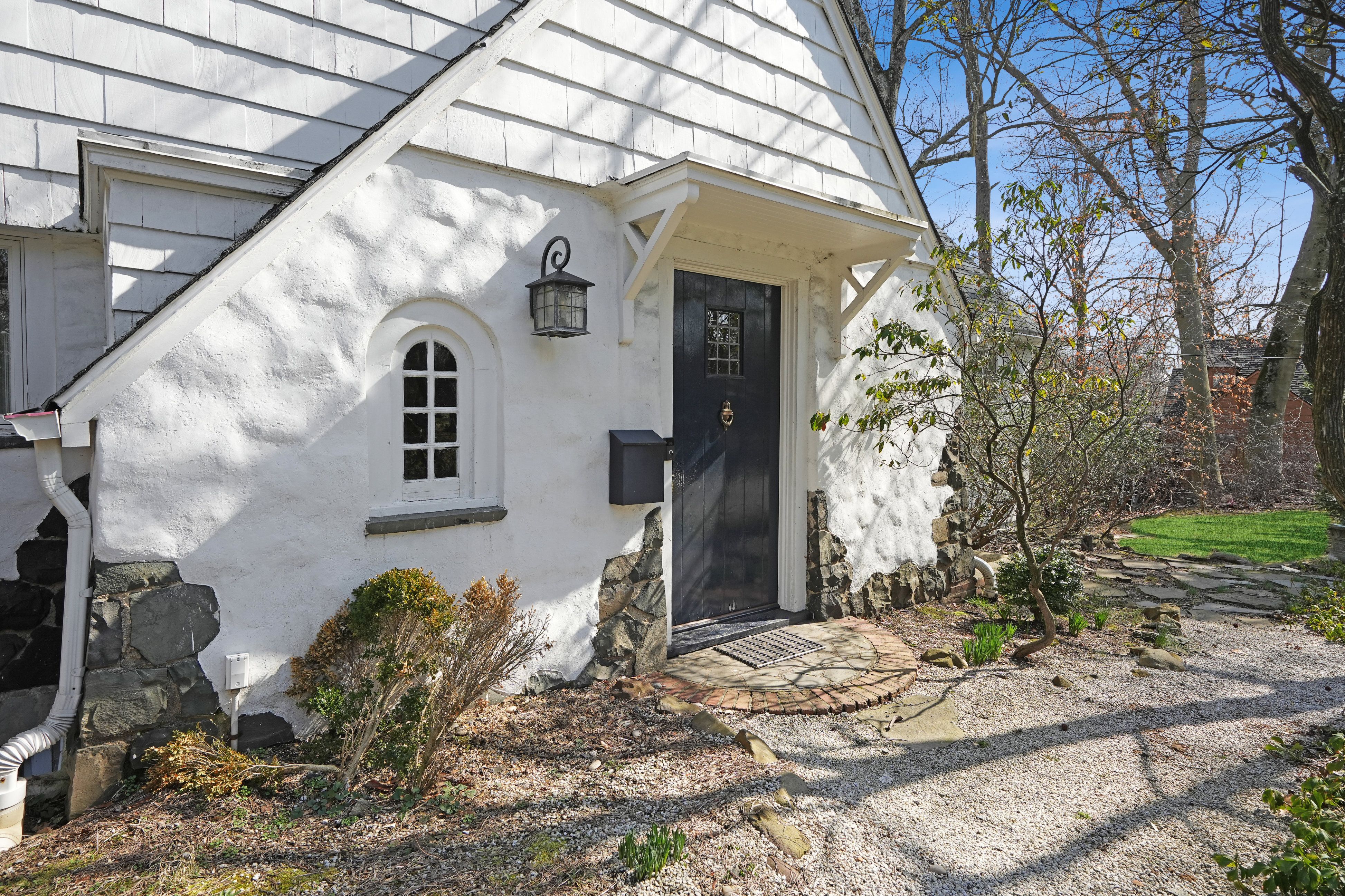 122 Old Short Hills Road 