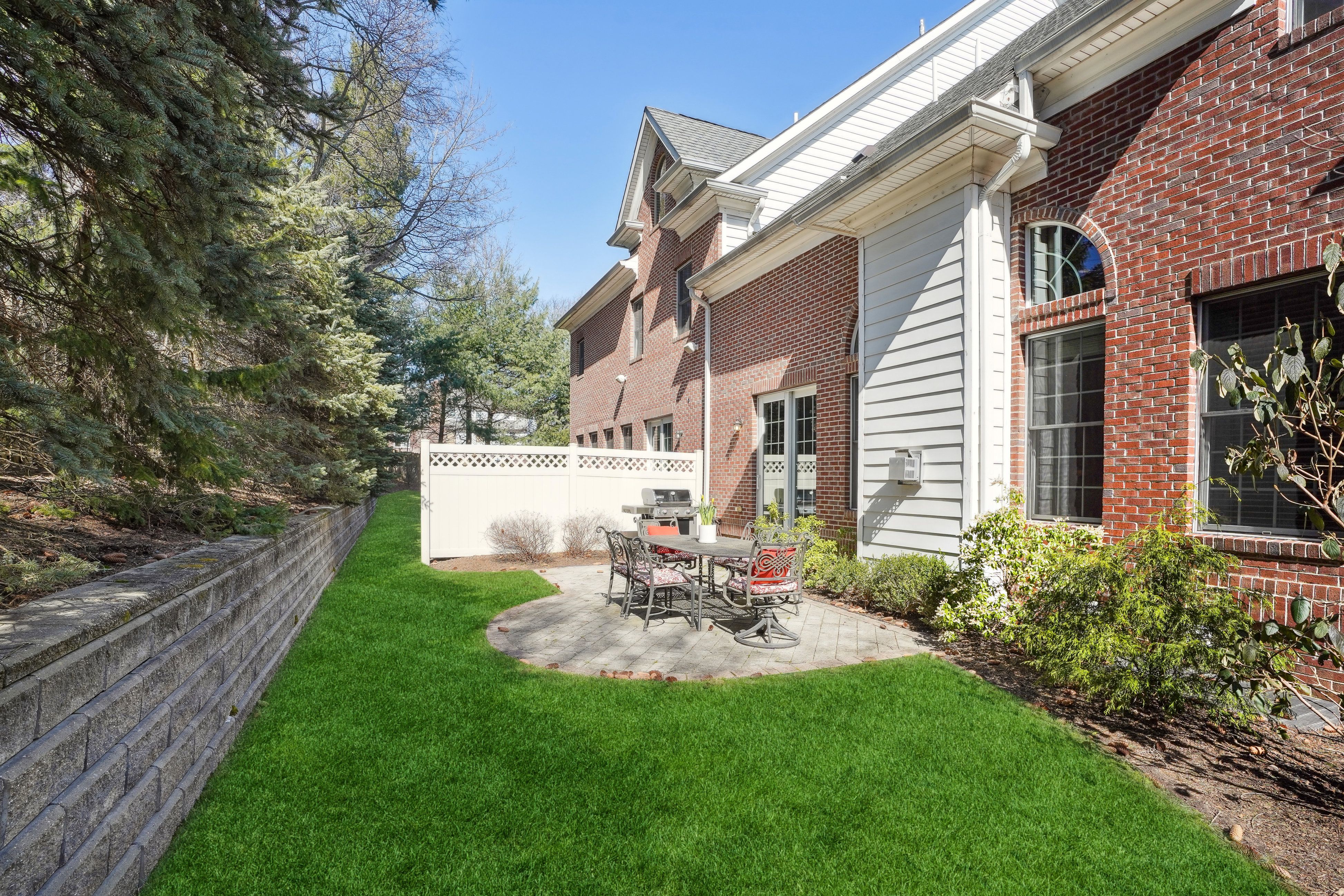 18 Notting Hill Way 