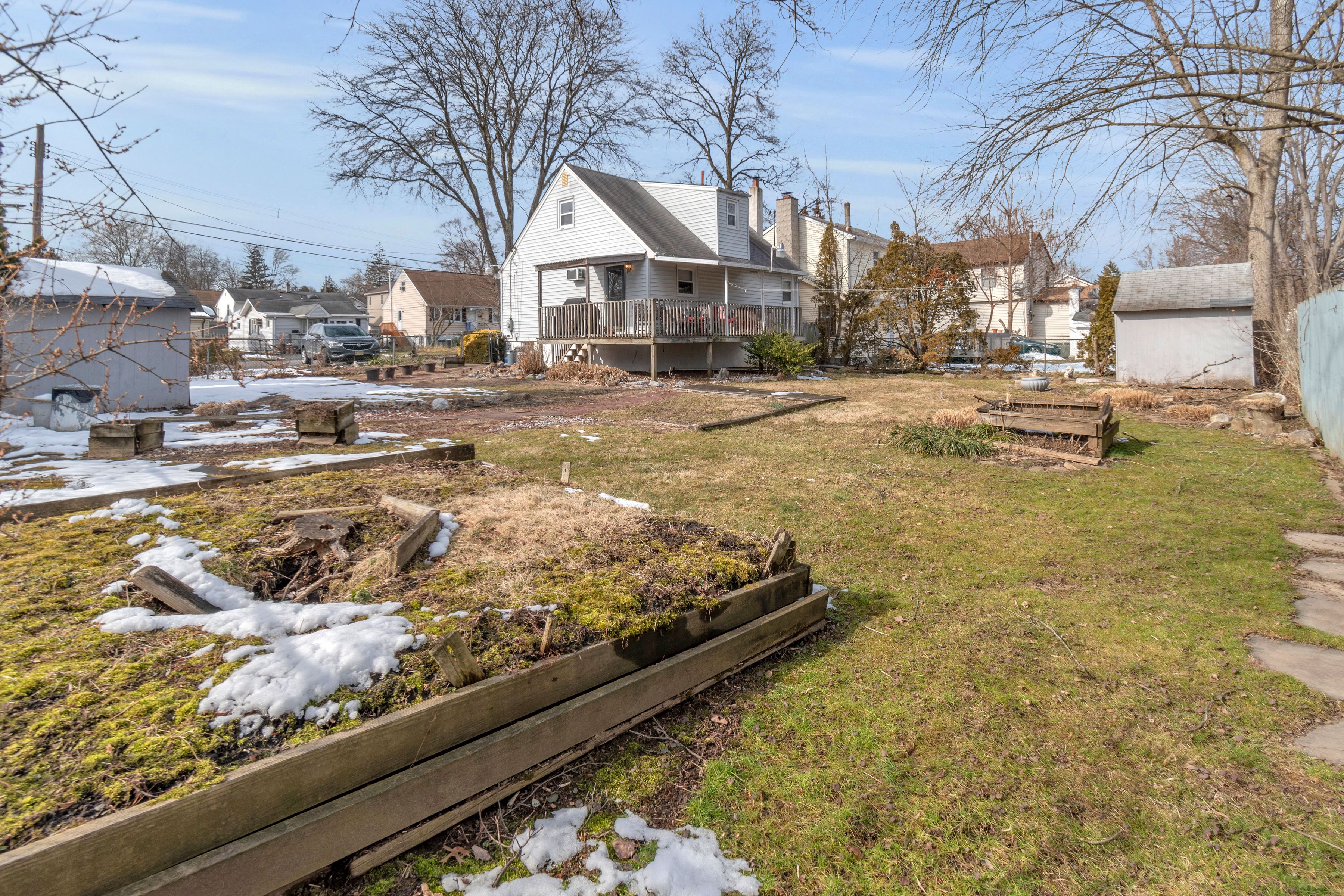 16 Sioux Ave