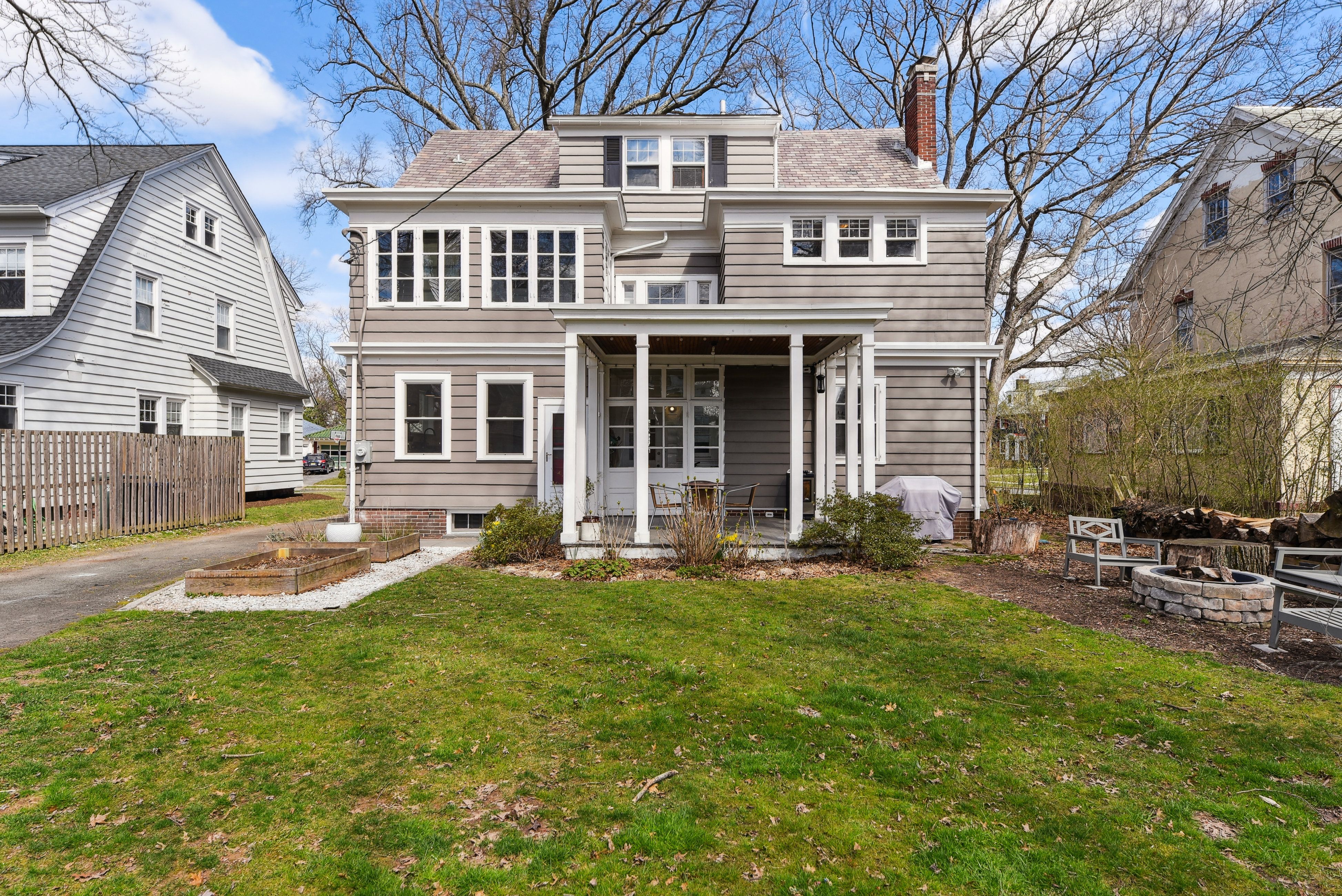 574 Sinclair Terrace 