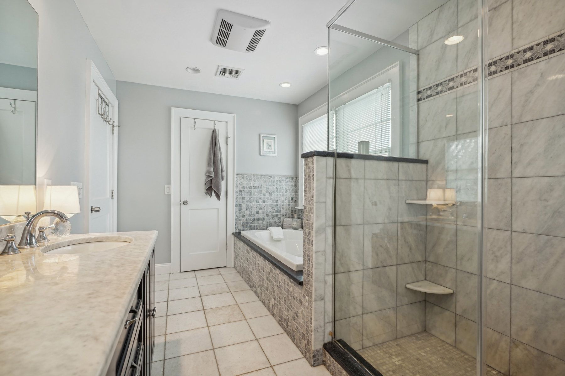 27 Oakwood Ave 