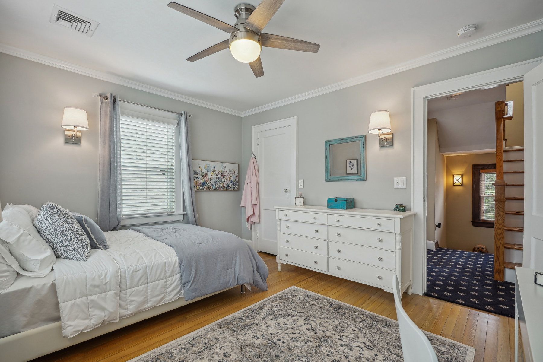 27 Oakwood Ave 