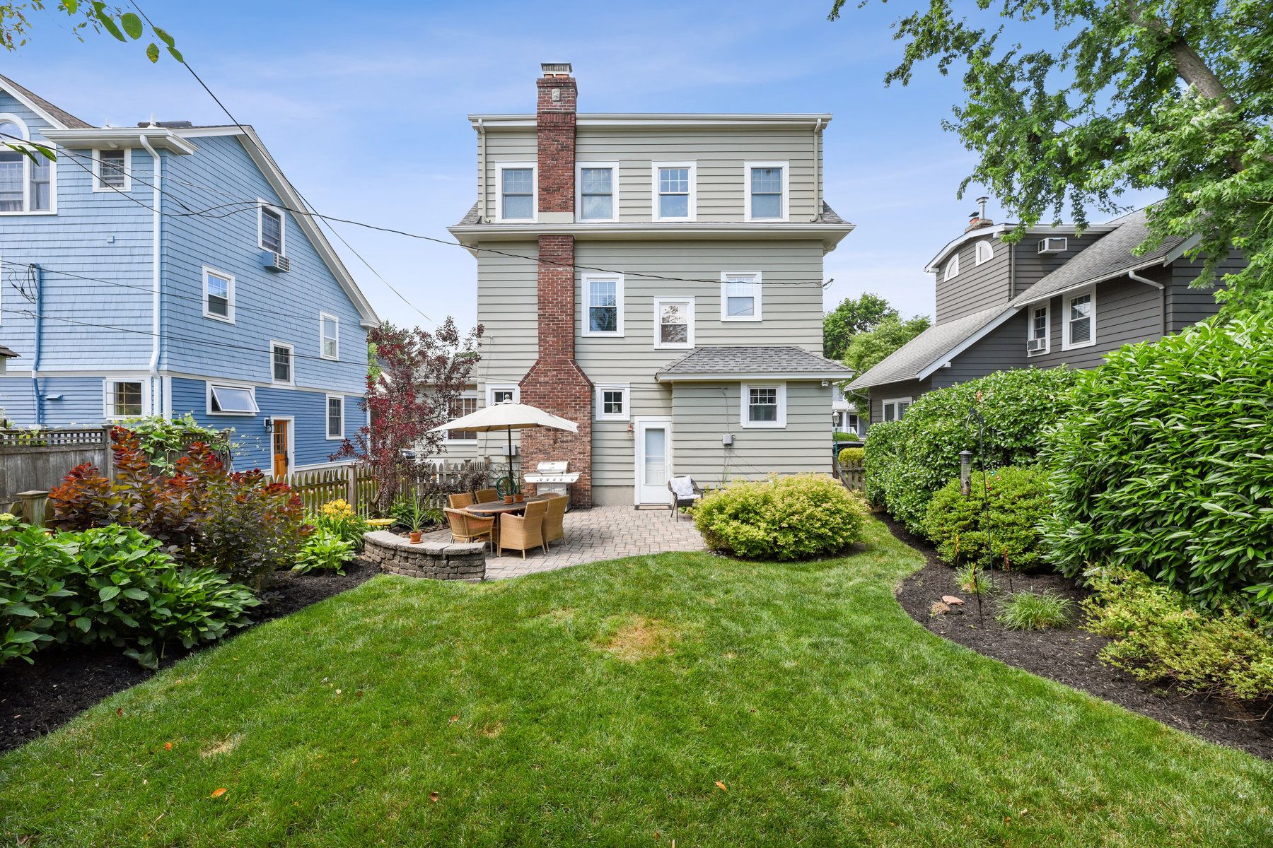 27 Oakwood Ave 