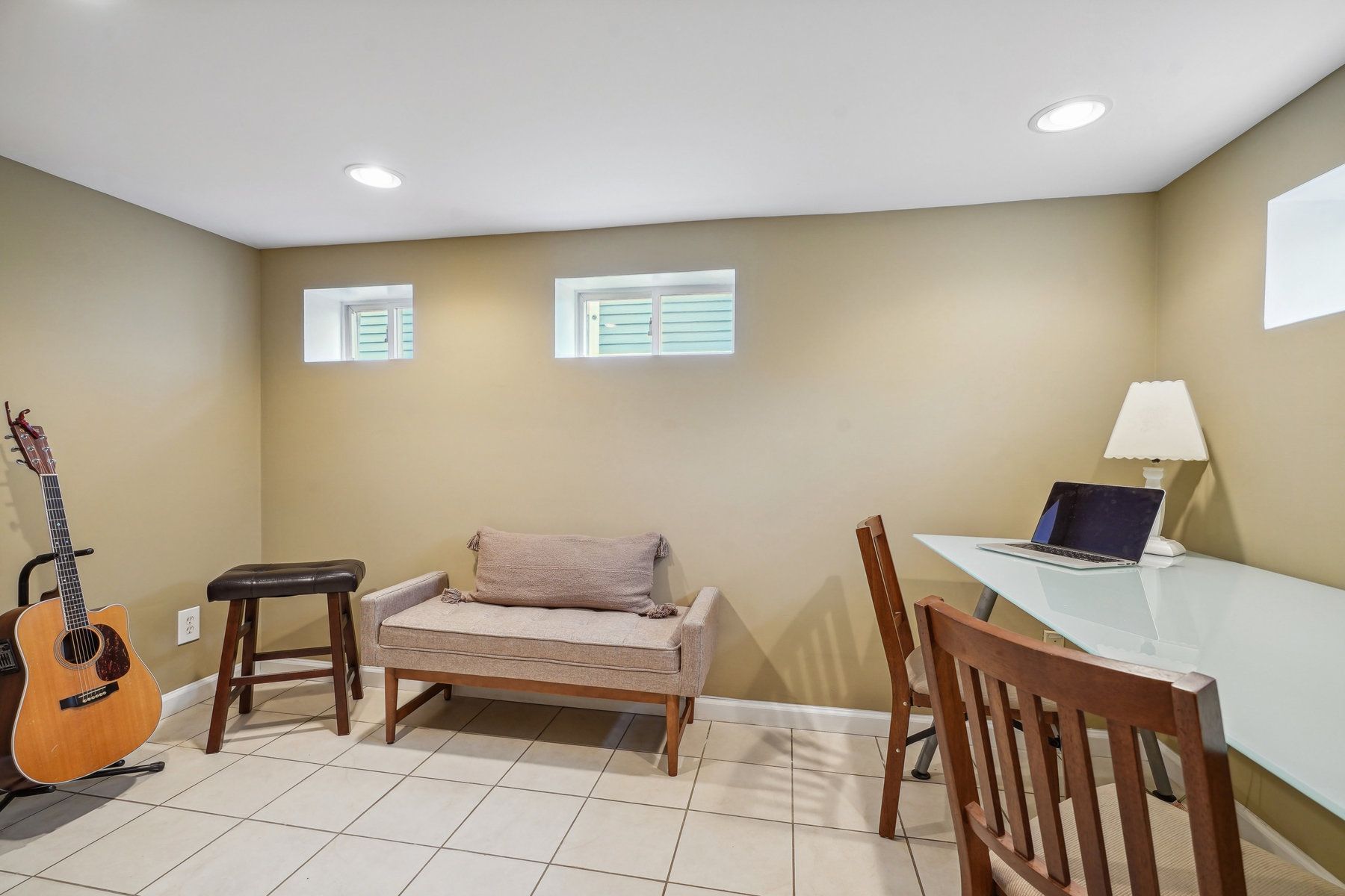 27 Oakwood Ave 