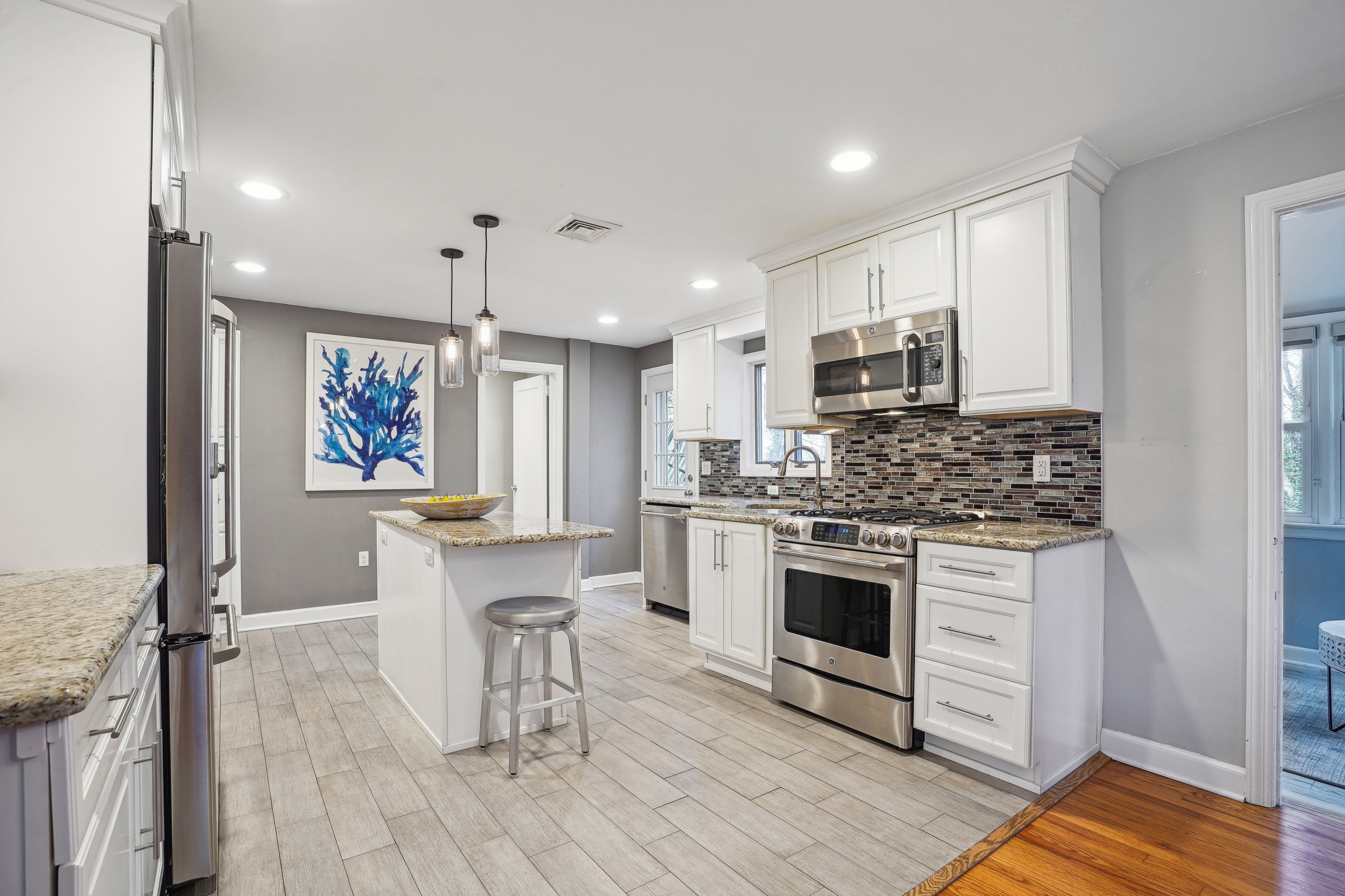 269 Essex Ave 