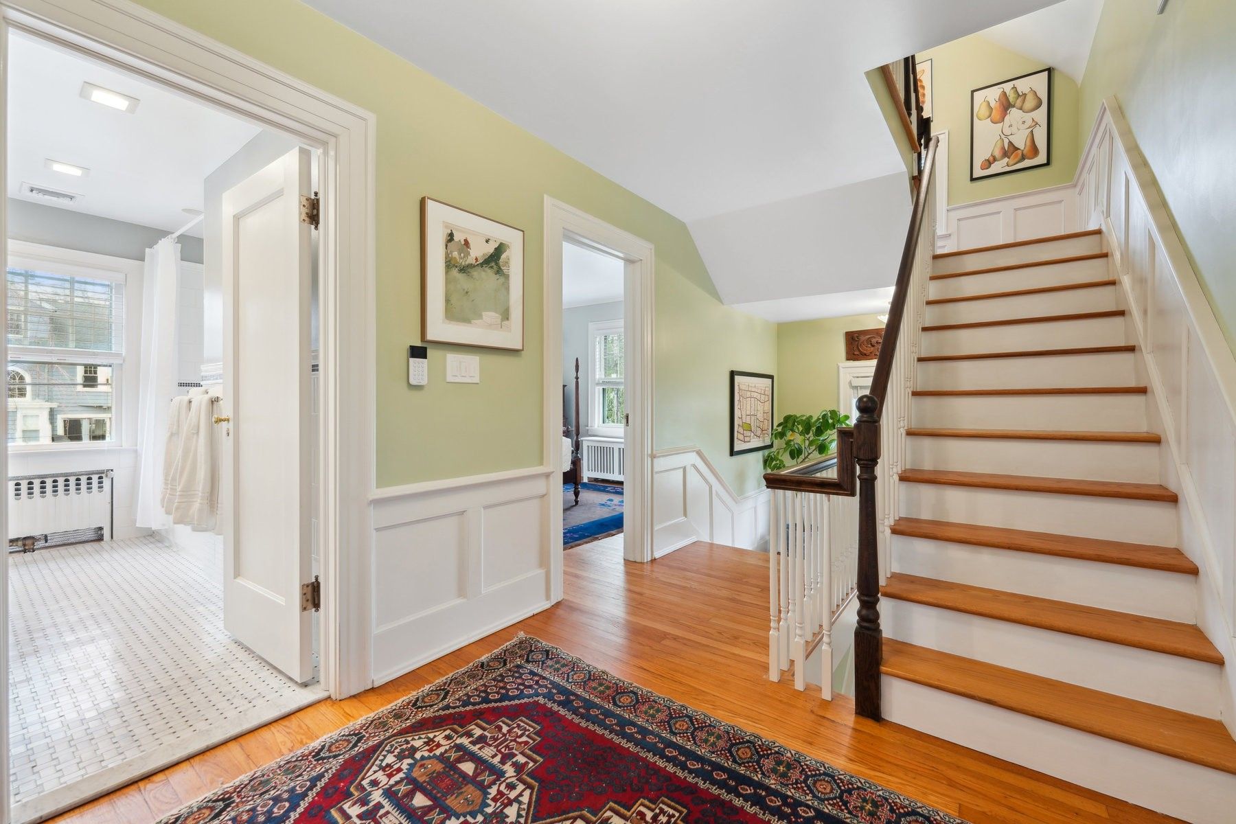4 Woodland Crescent 
