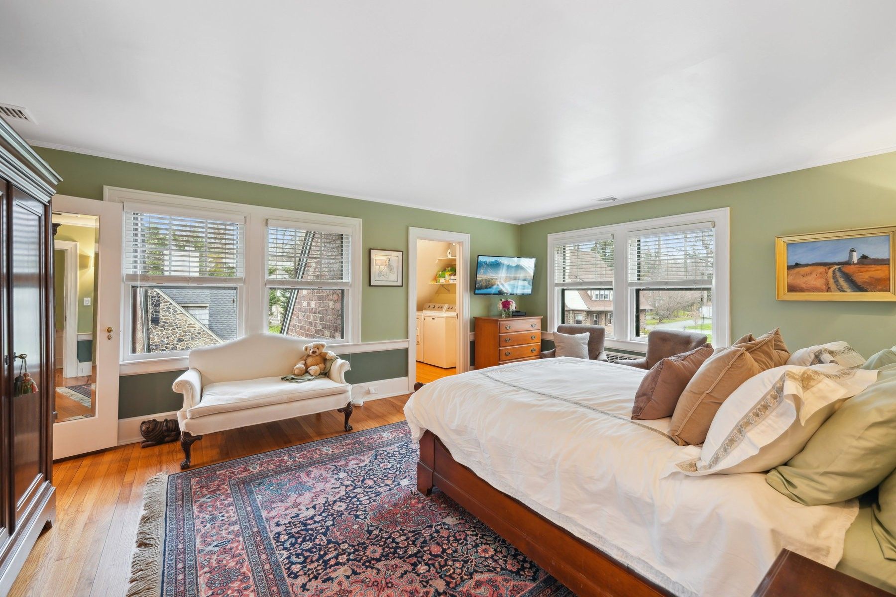 4 Woodland Crescent 