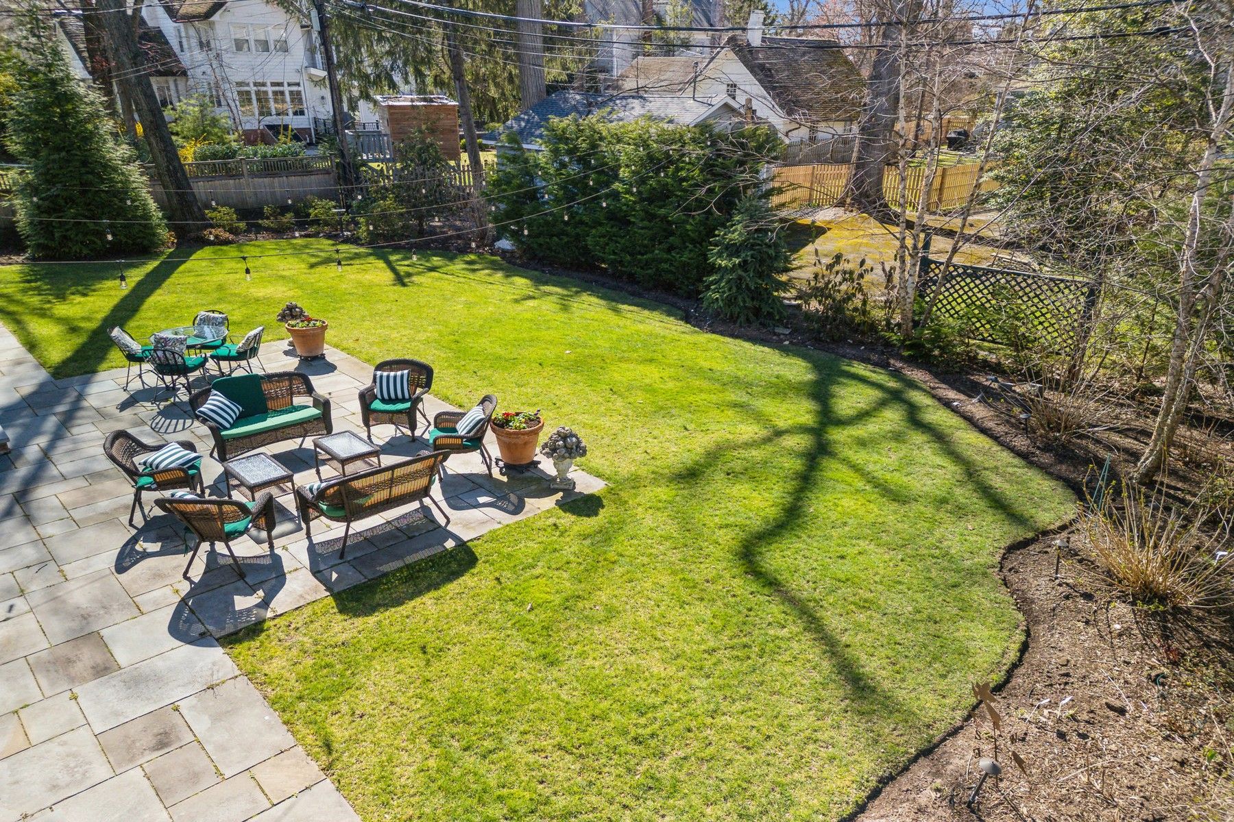 4 Woodland Crescent 