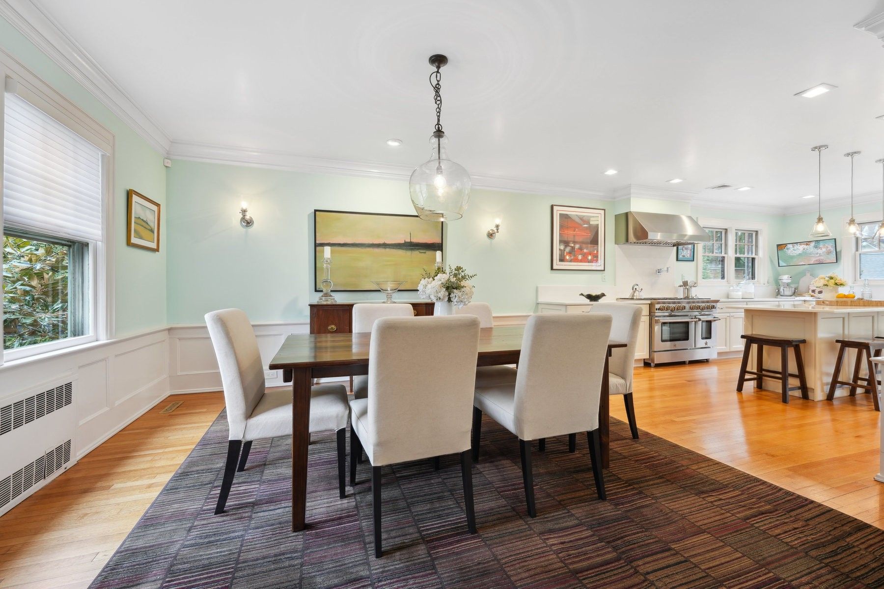 4 Woodland Crescent 