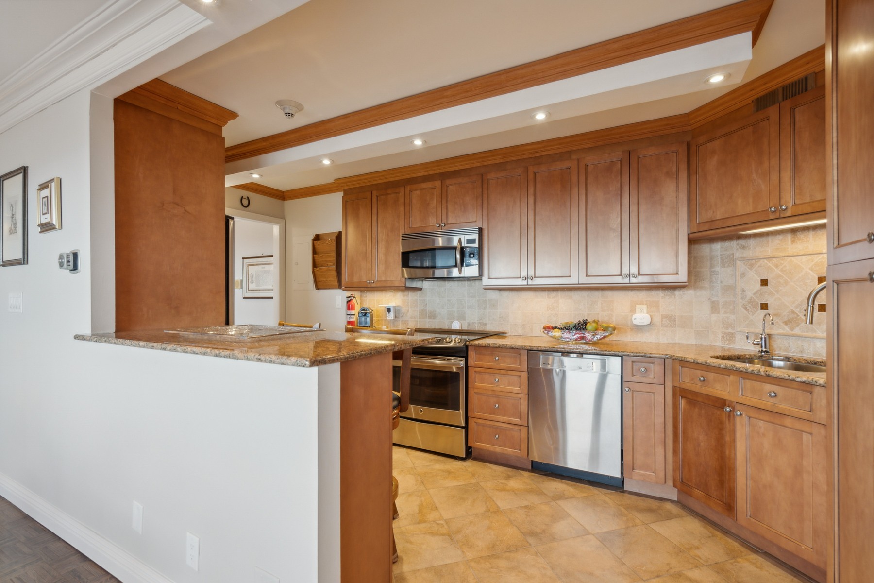 2 Claridge Dr, 11ge Unit# 11GE