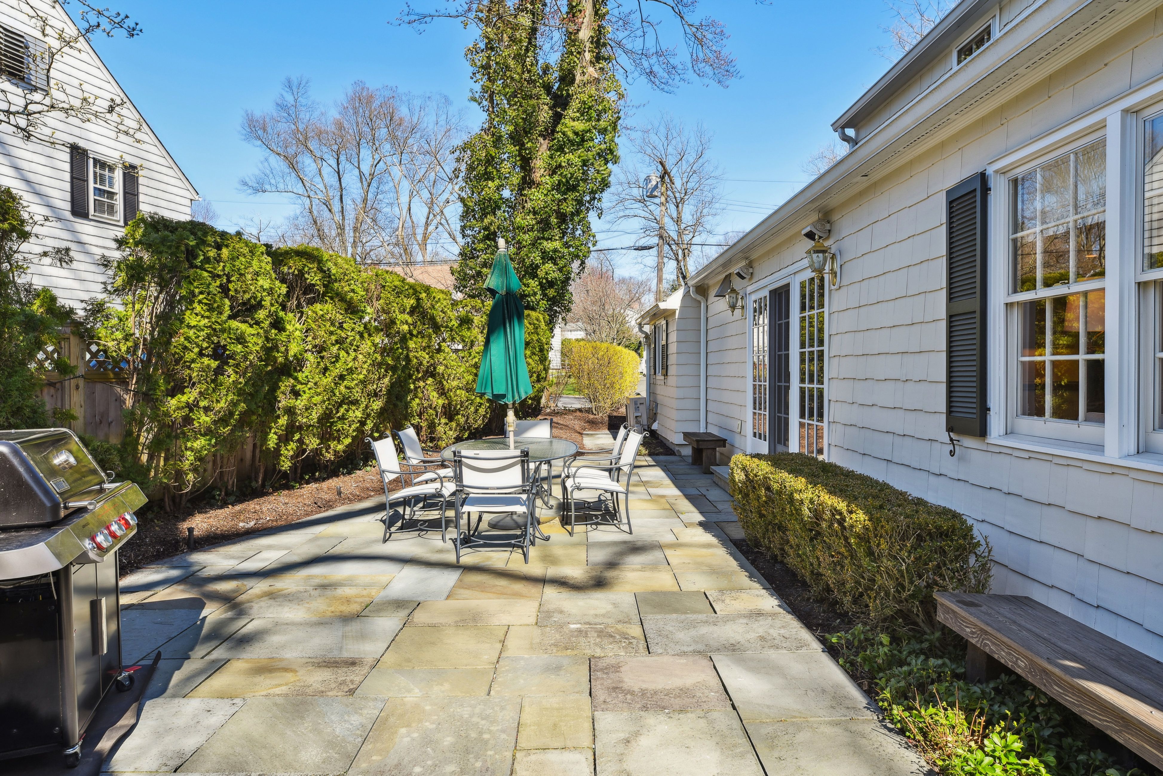 20 Glen Oaks Avenue 