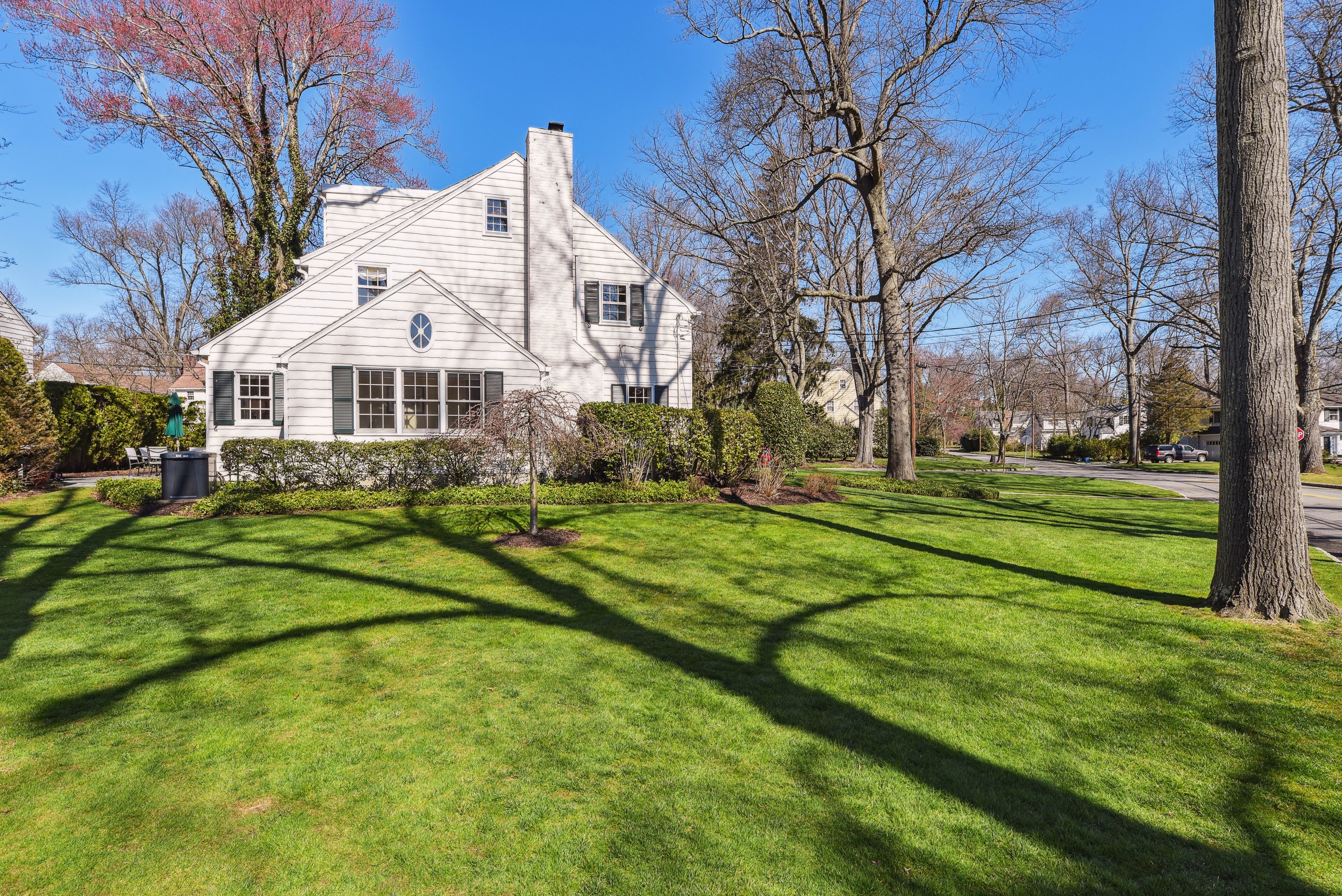 20 Glen Oaks Avenue 