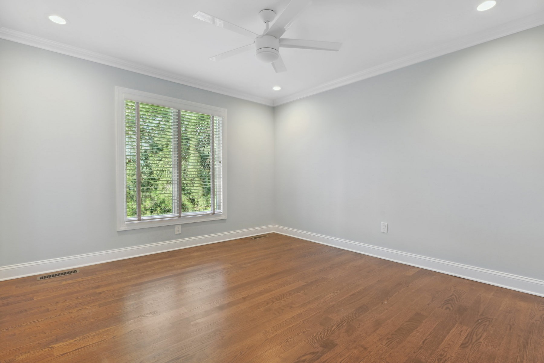 1241 Raritan Rd 