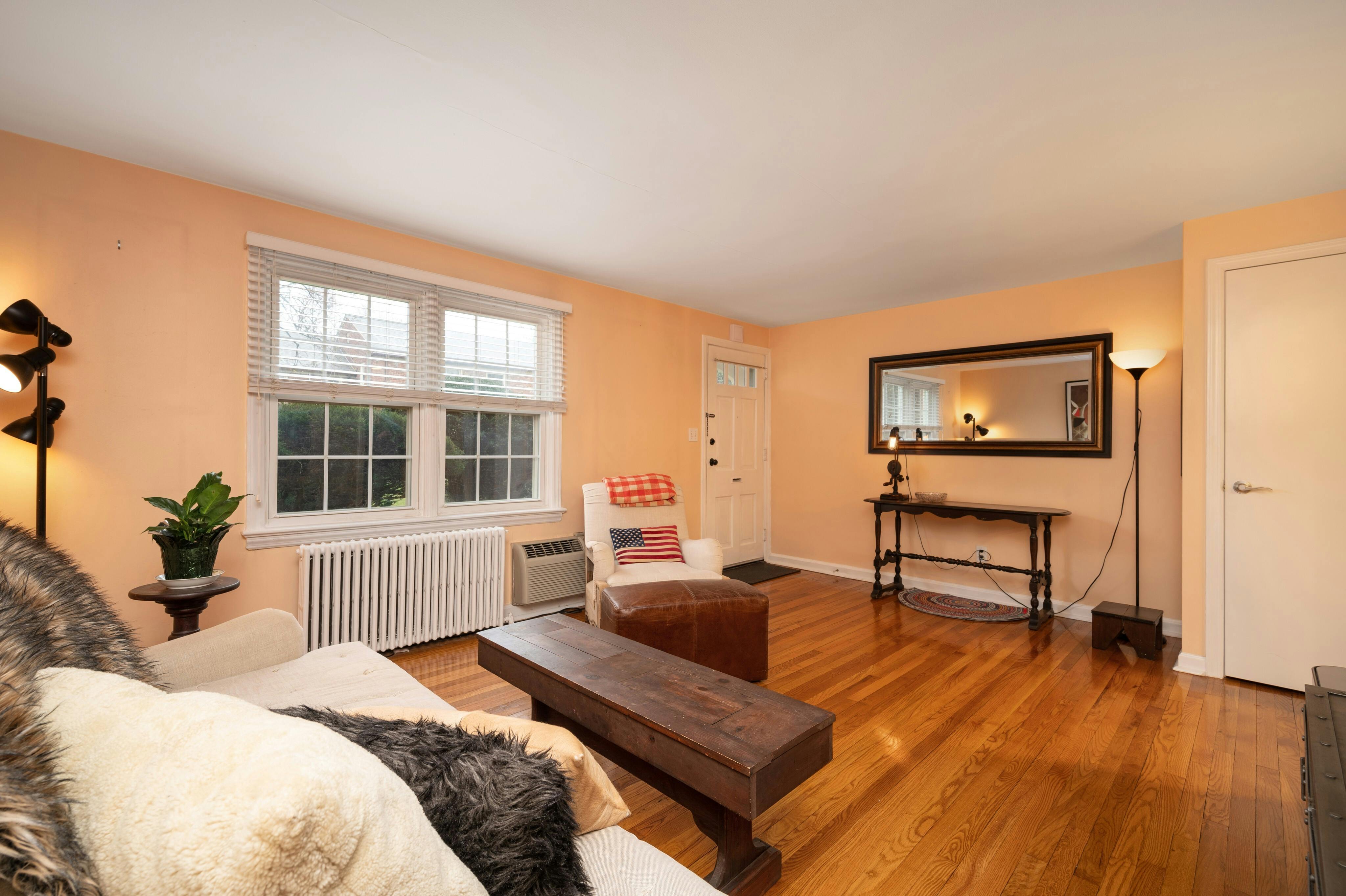 380 Main Street, Unit 11 