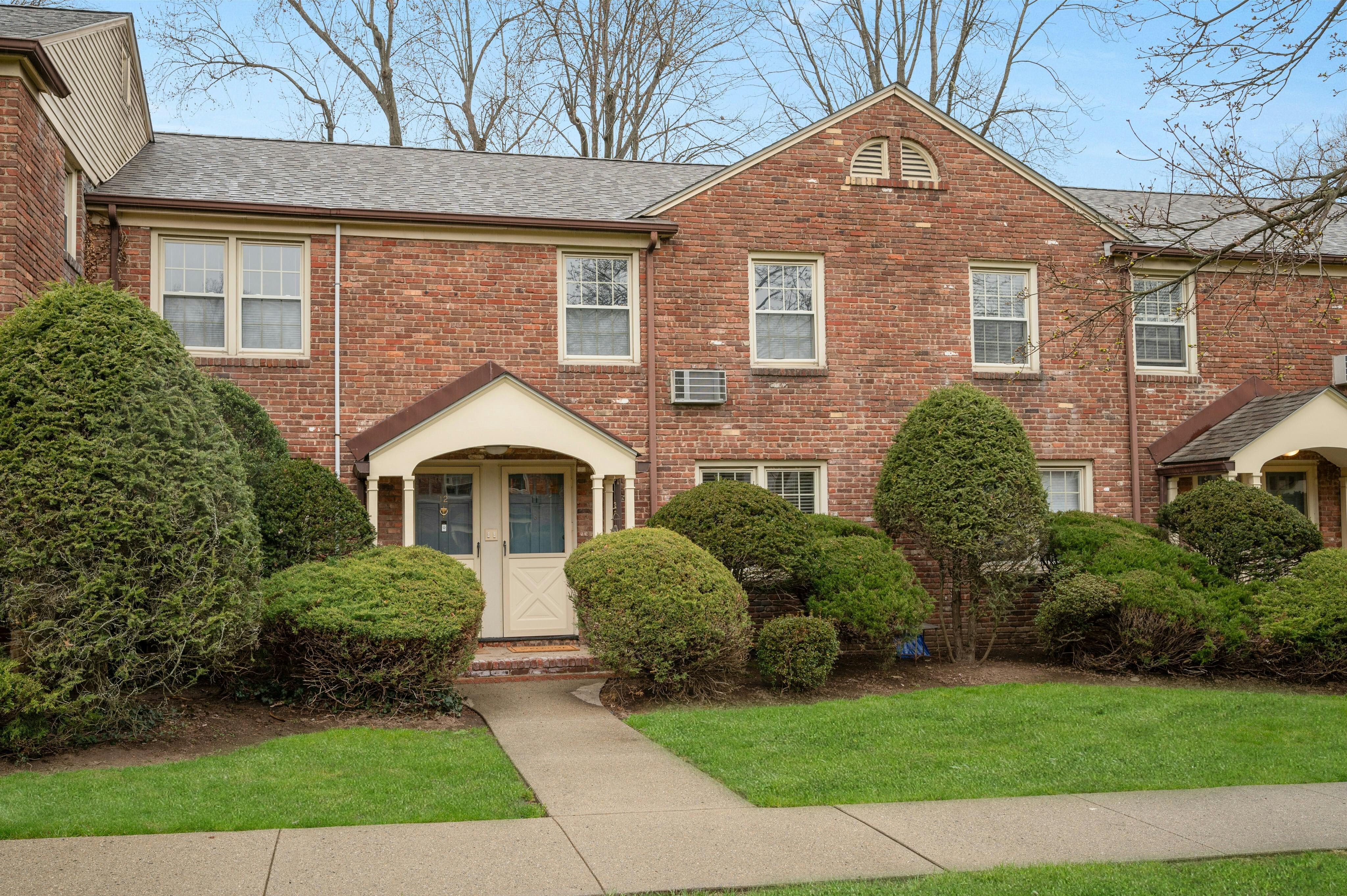 380 Main Street, Unit 11 