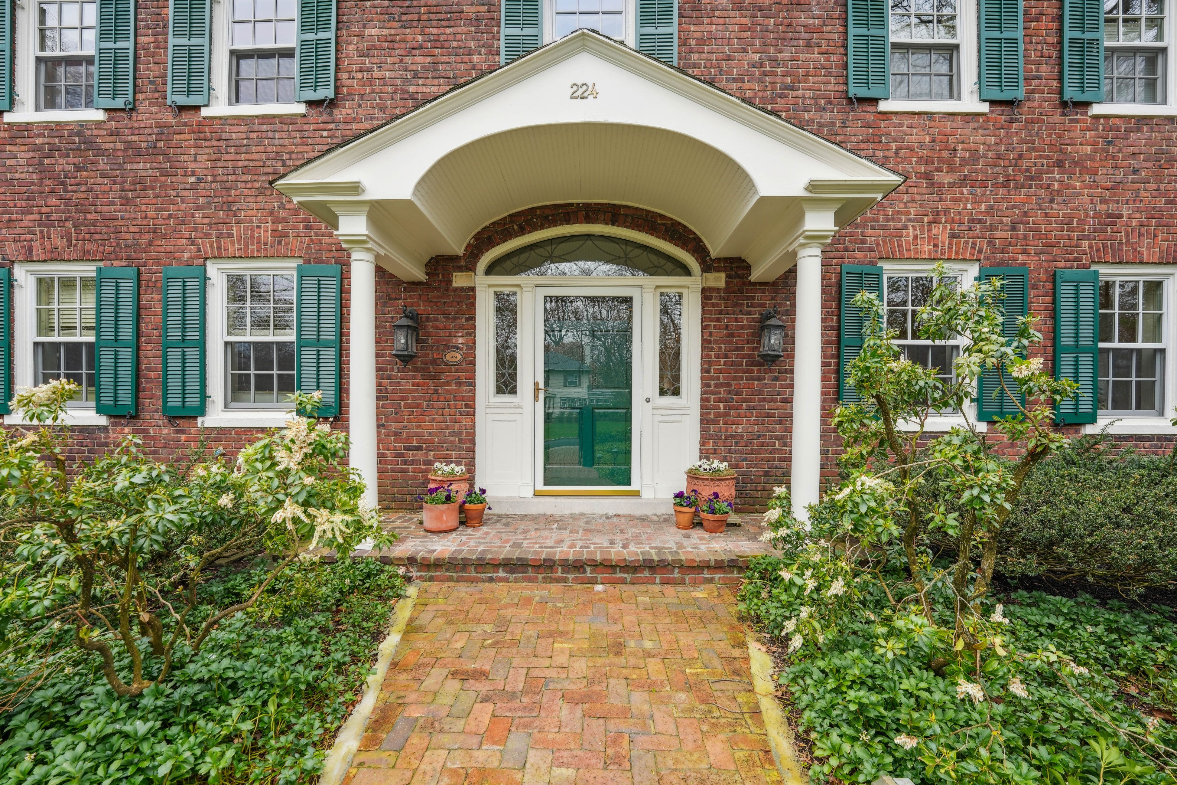 224 Warwick Avenue 
