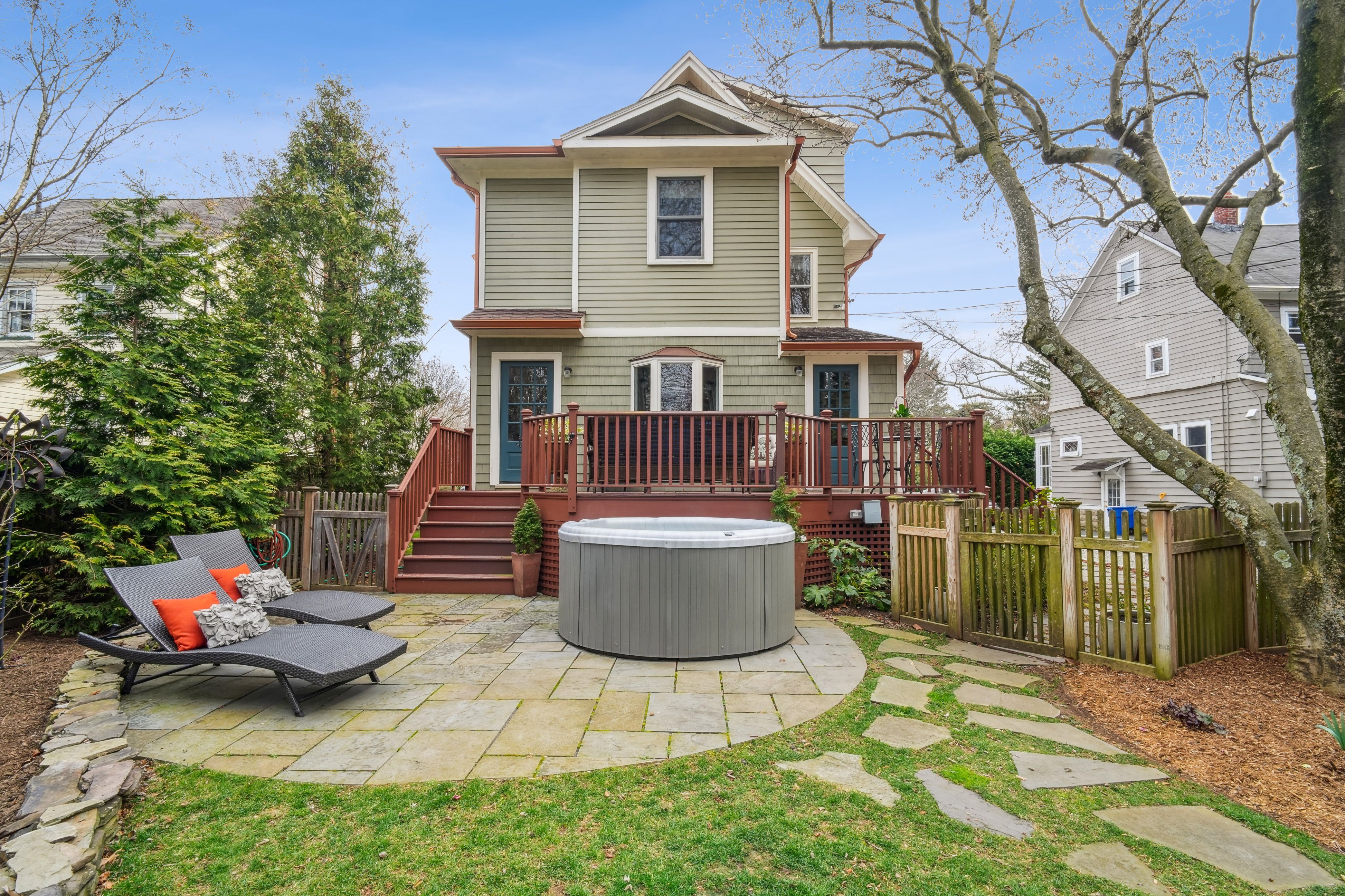 100 Sherman Ave 