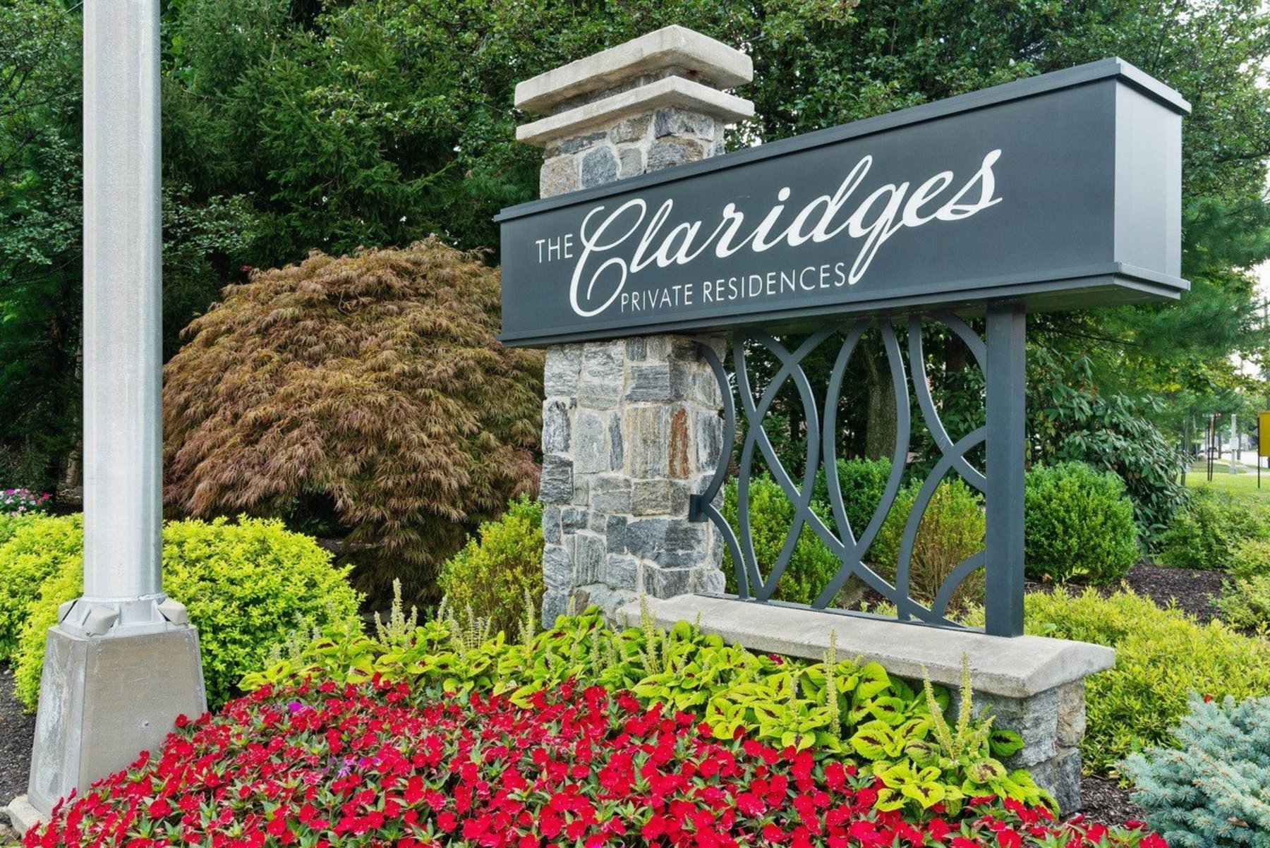 2 Claridge Dr Unit# 8HE