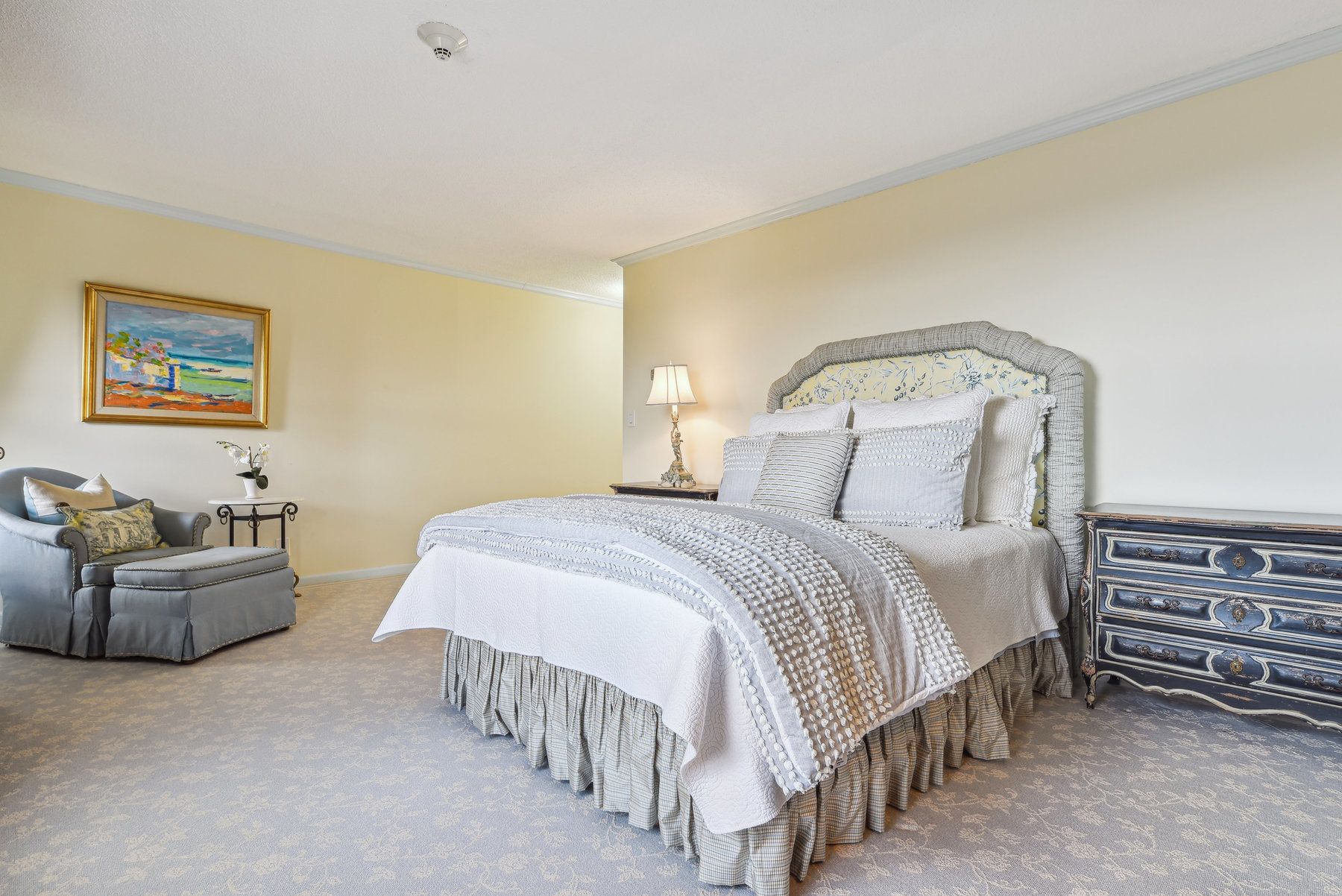 2 Claridge Dr Unit# 8HE