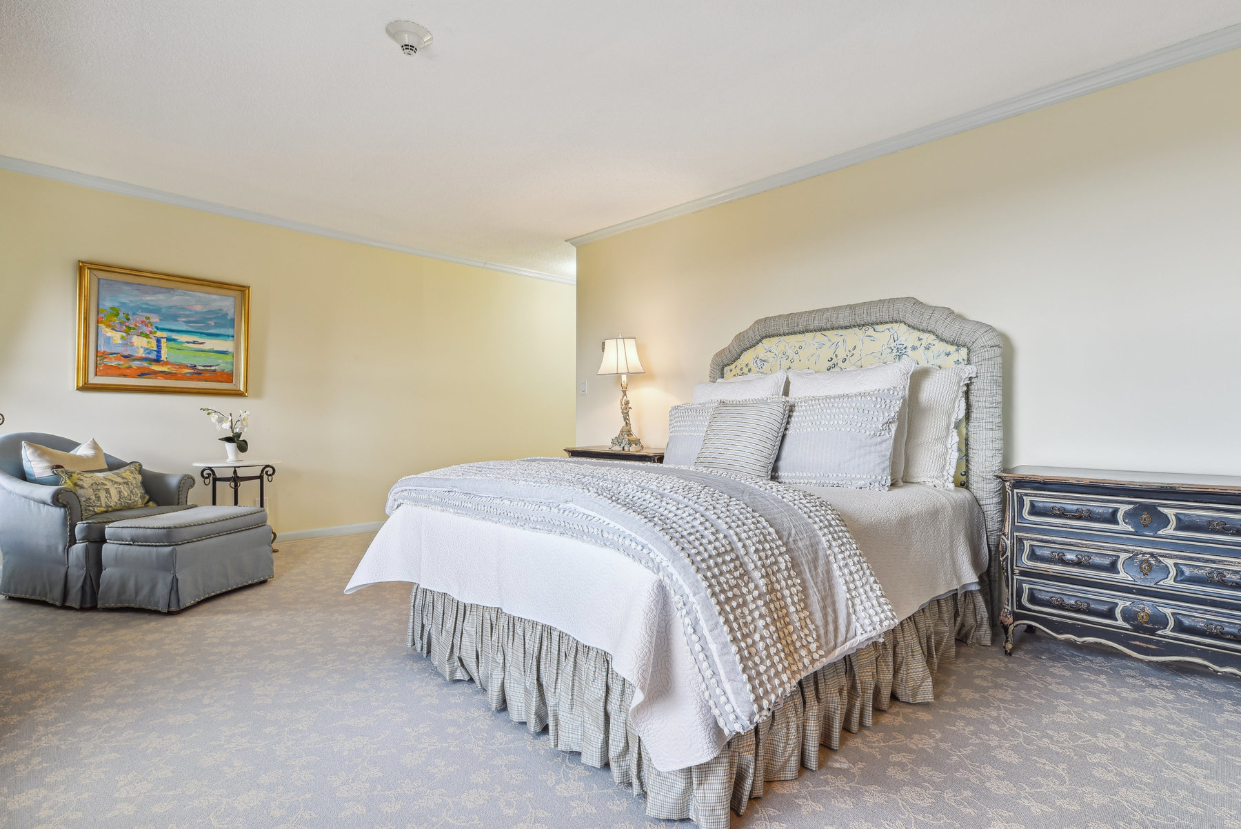 2 Claridge Dr Unit# 8HE