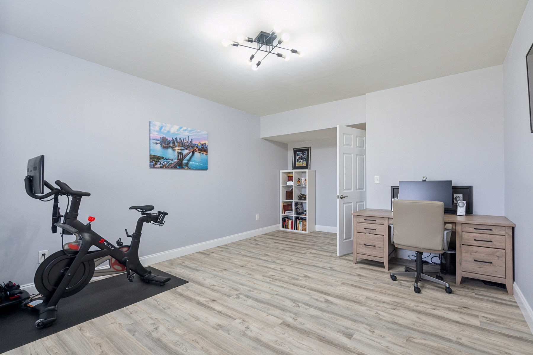 9 Hilltop Dr 