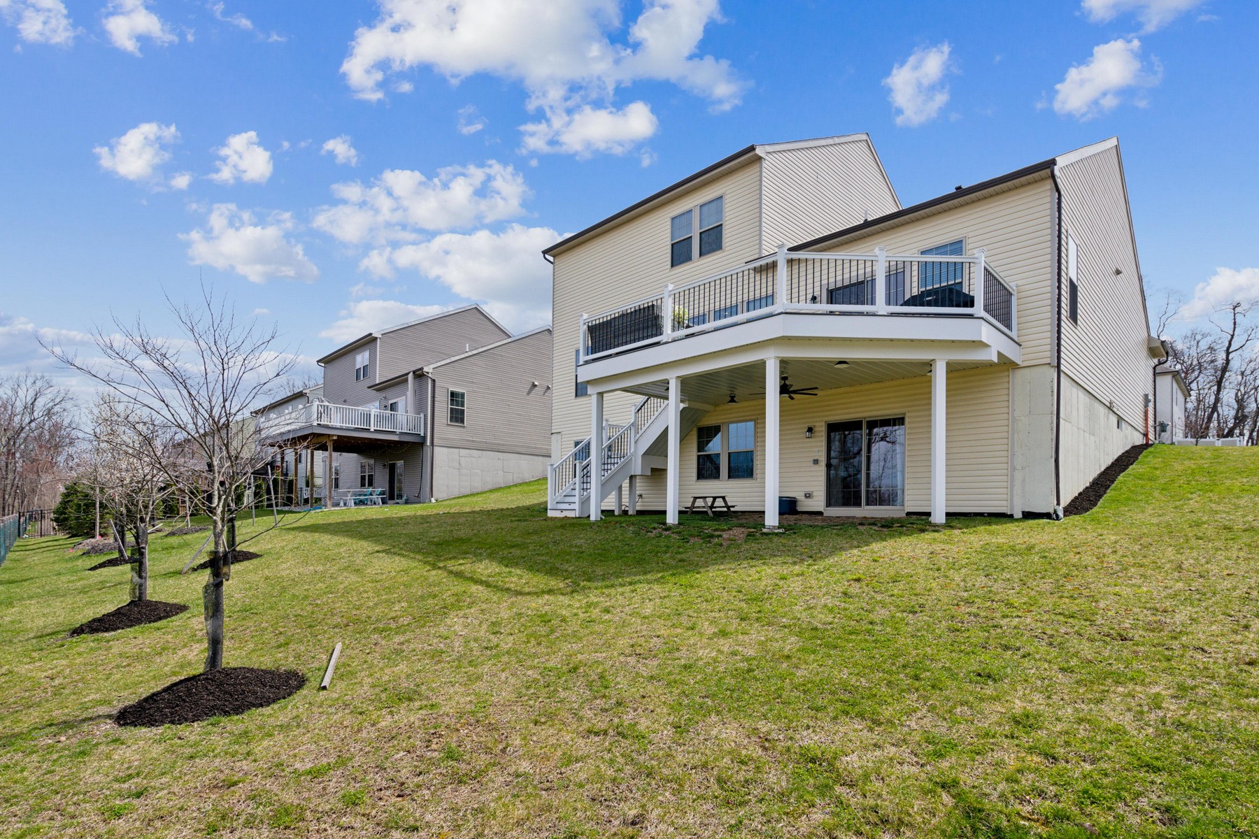 9 Hilltop Dr 