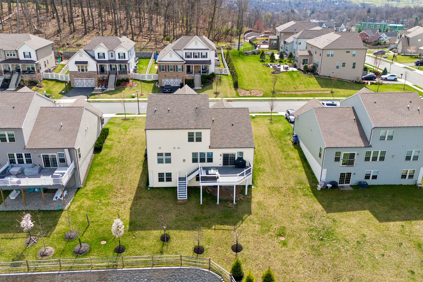 9 Hilltop Dr 
