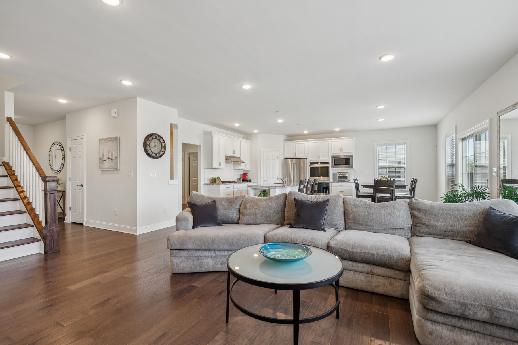 9 Hilltop Dr 