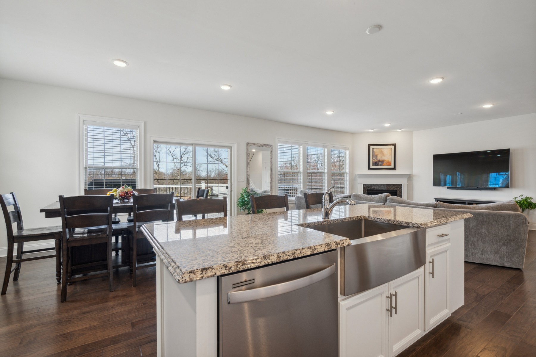 9 Hilltop Dr 