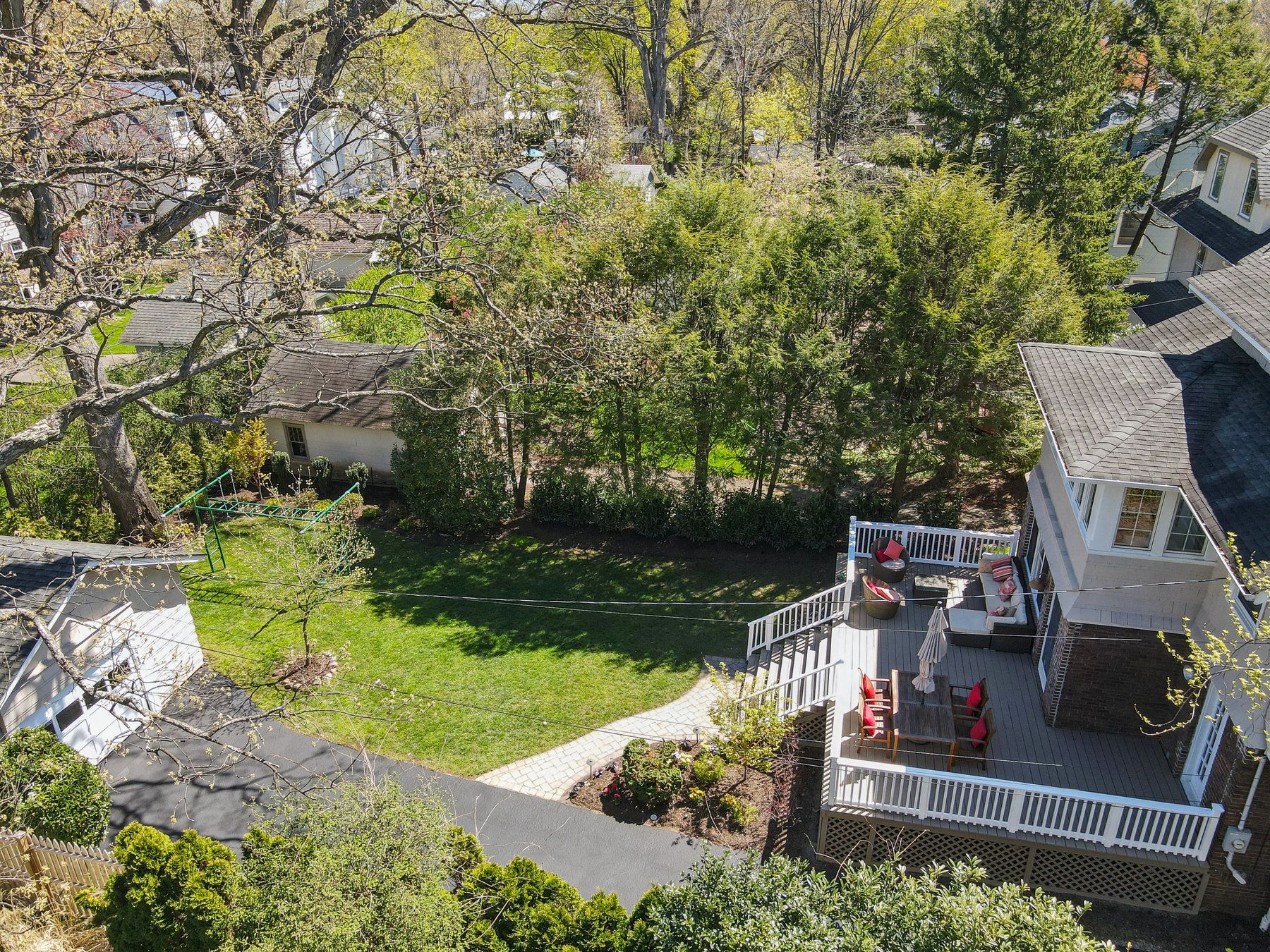 125 Gordonhurst Ave 