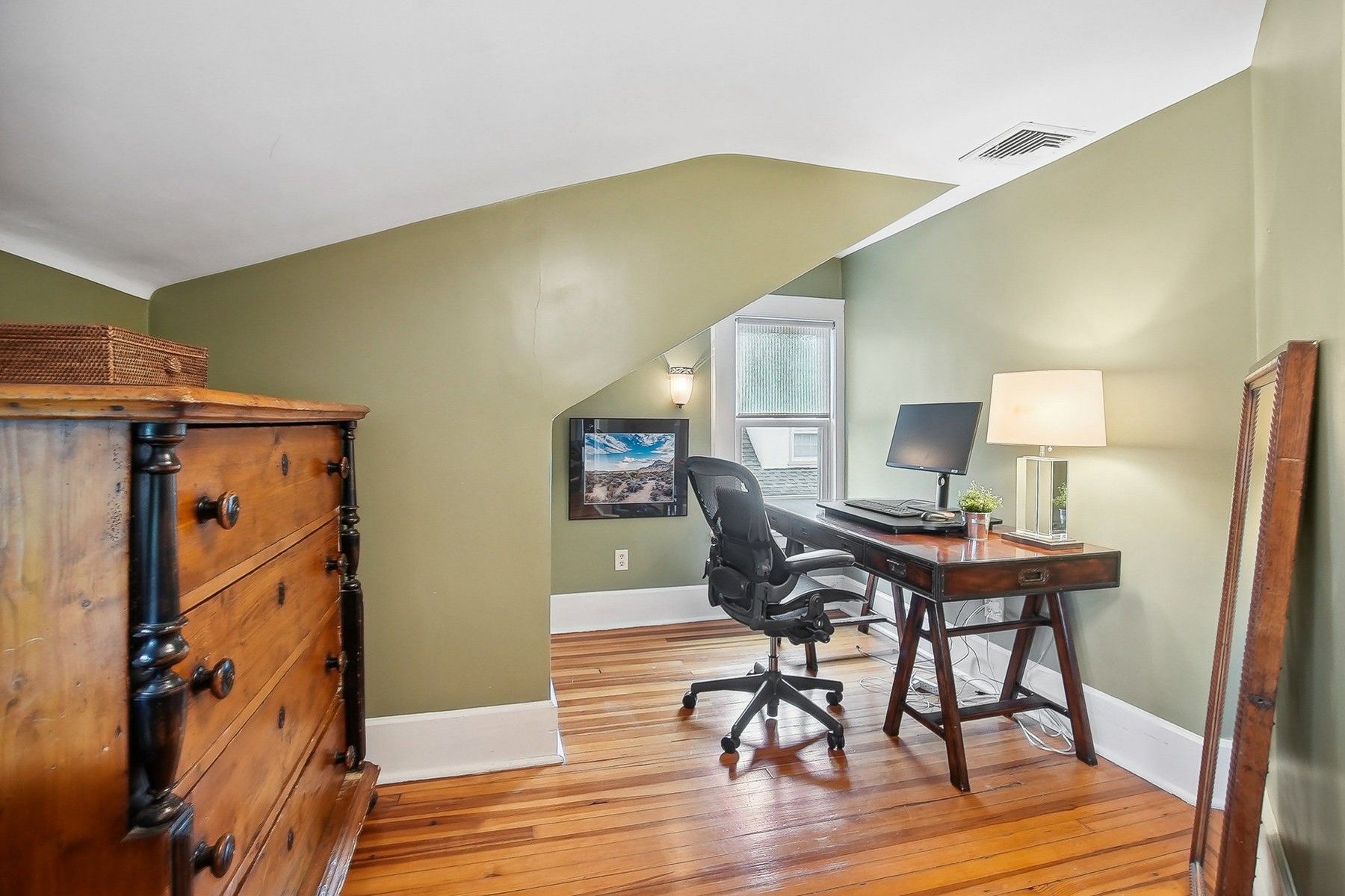 125 Gordonhurst Ave 