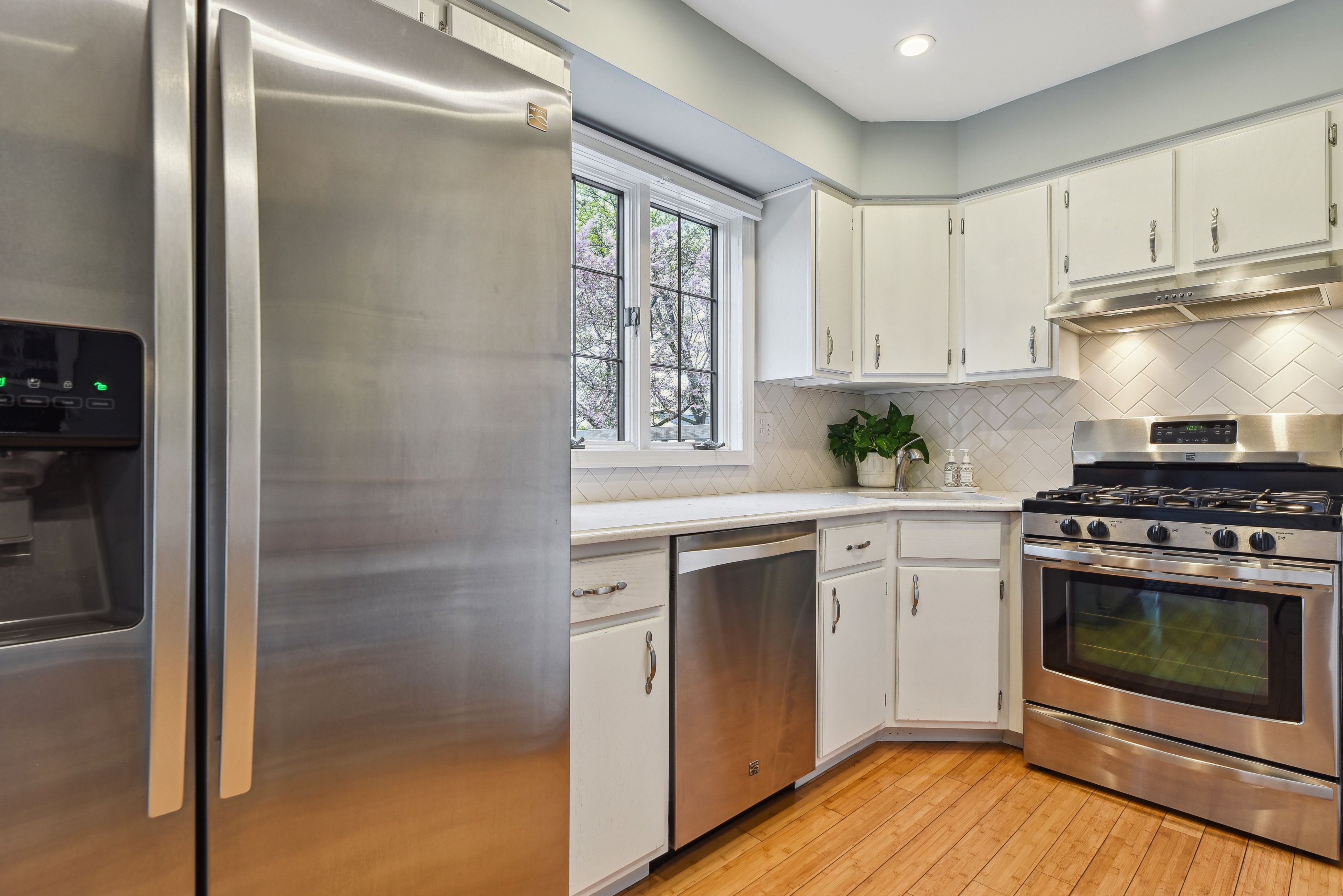 28 Morris Avenue, Unit A 