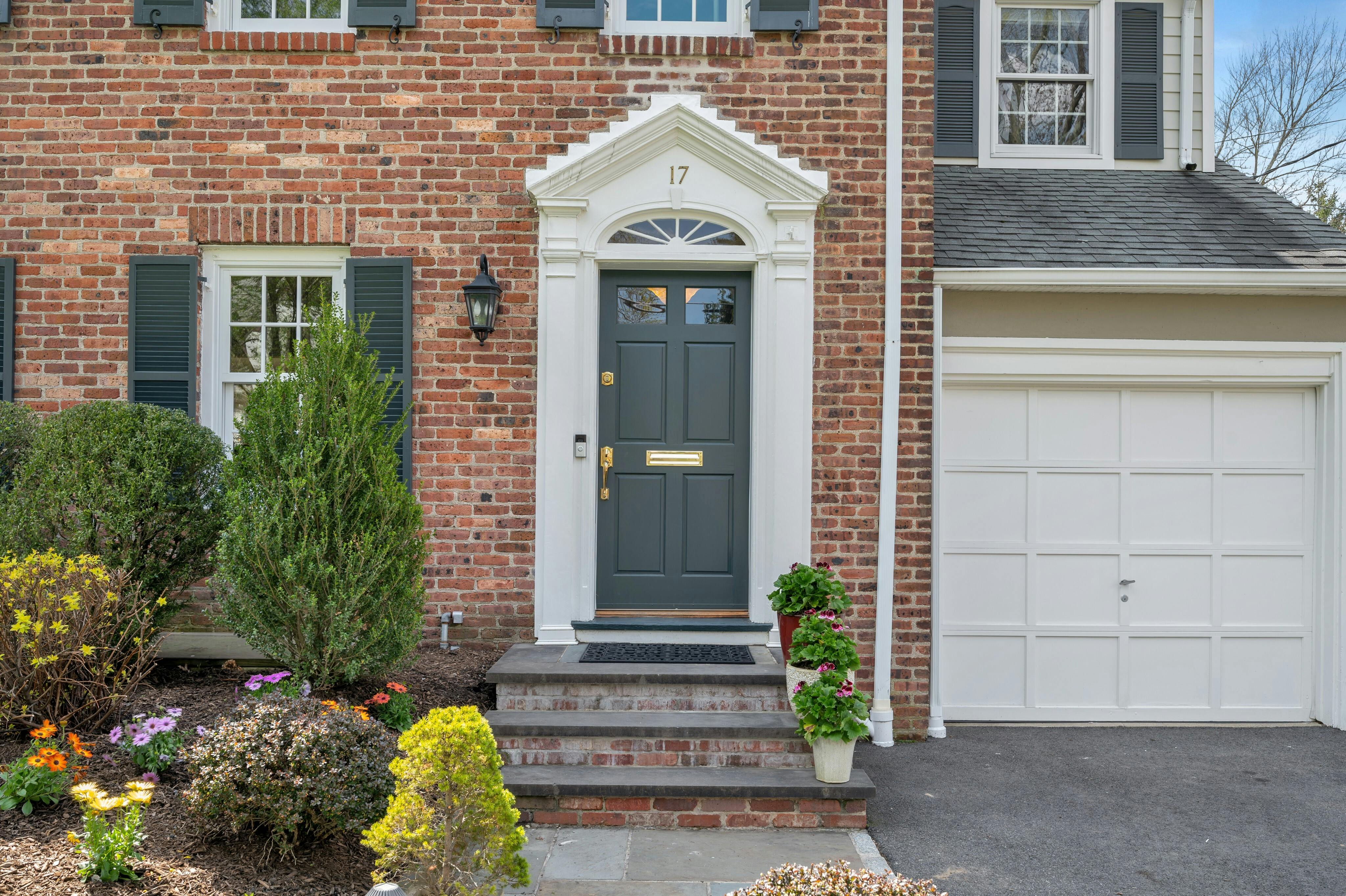17 Midland Terrace 