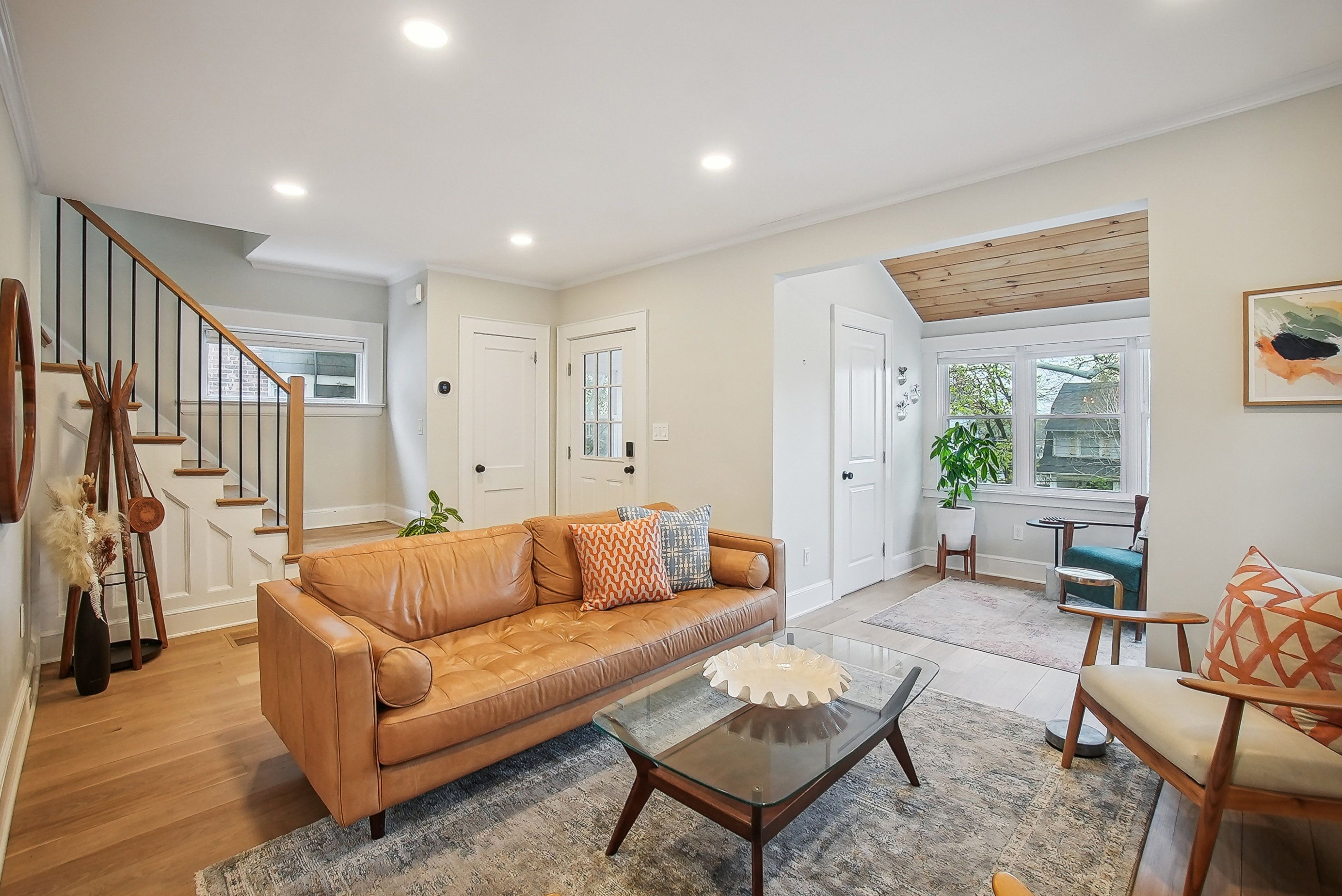152 Essex Ave 