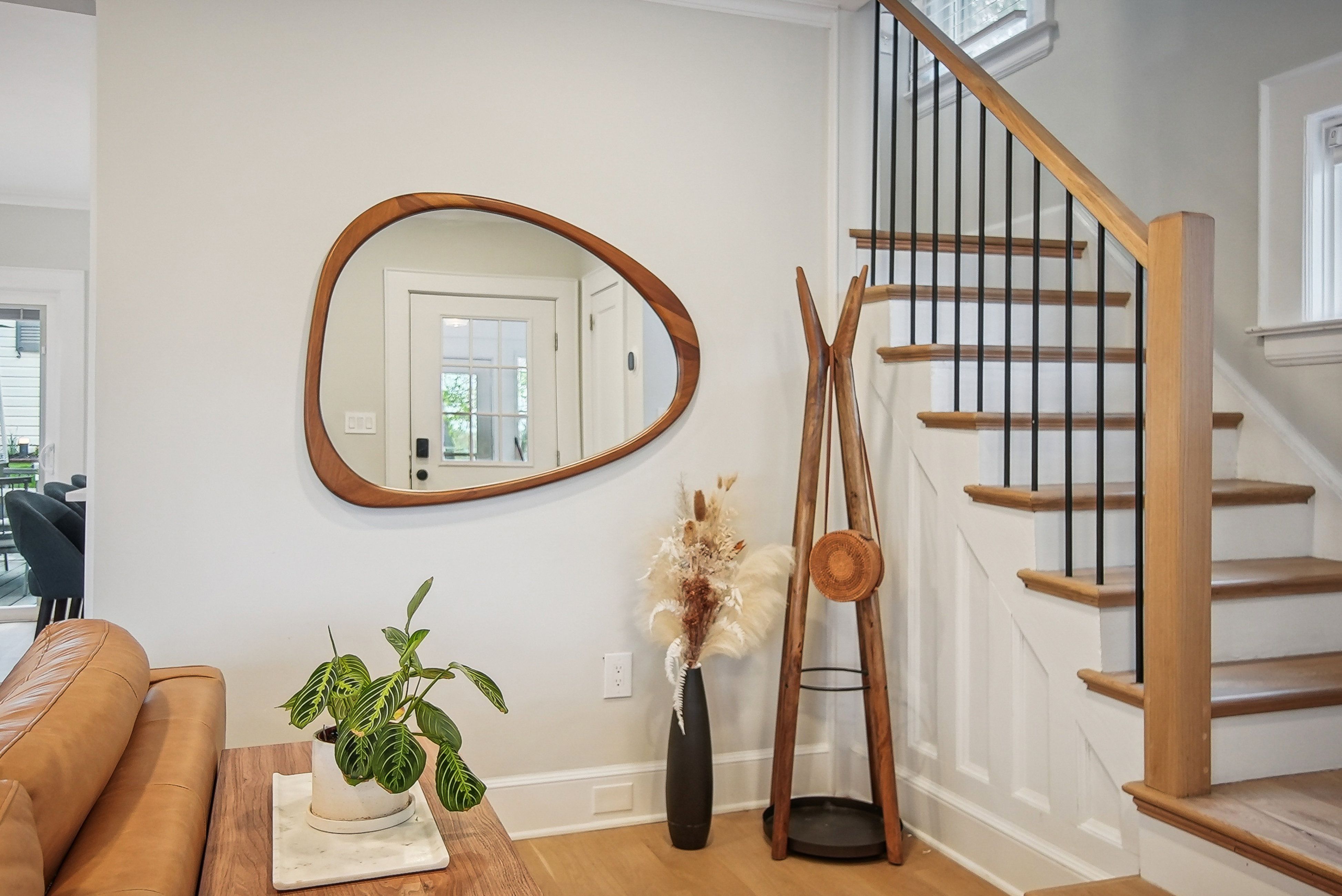 152 Essex Ave 