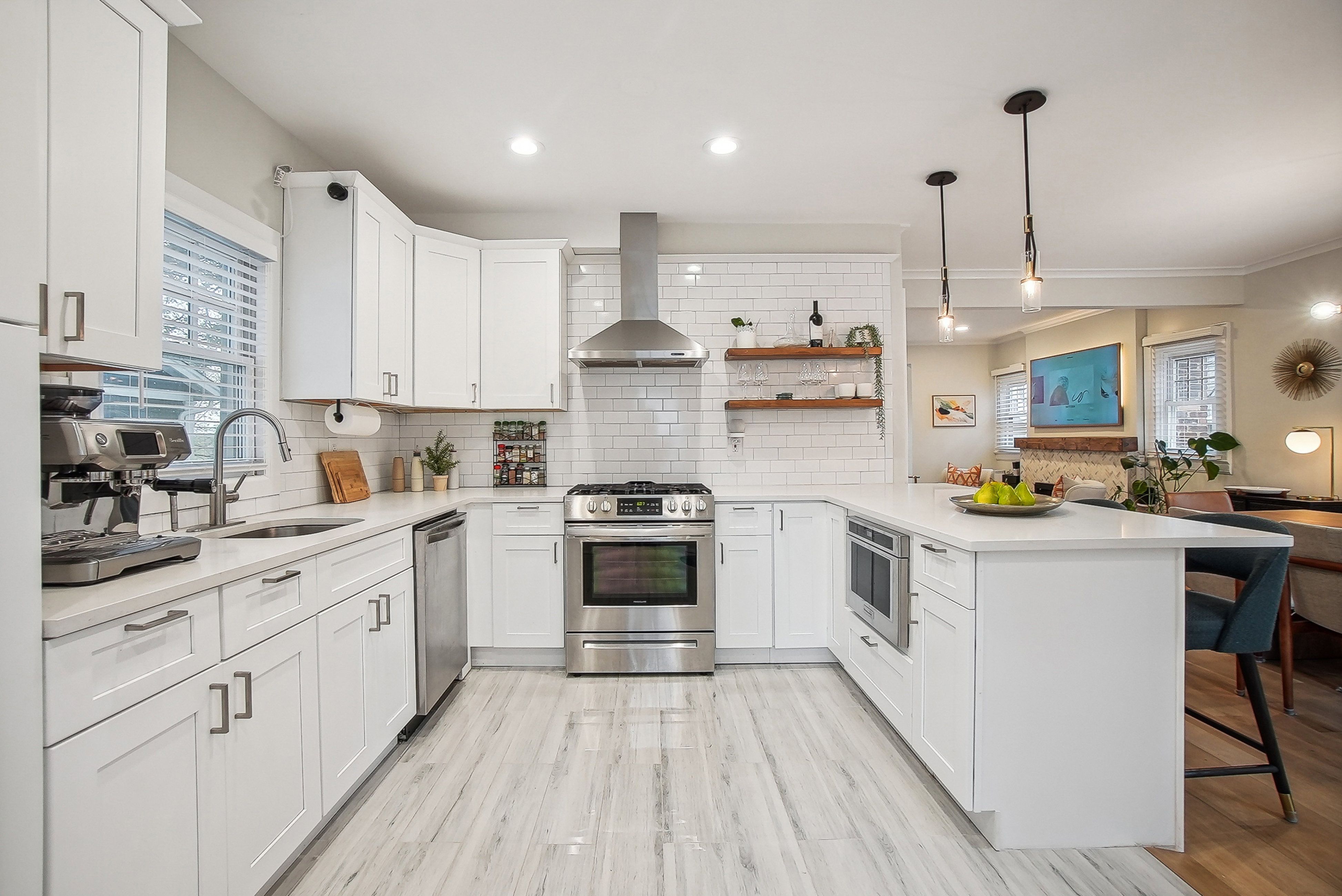 152 Essex Ave 