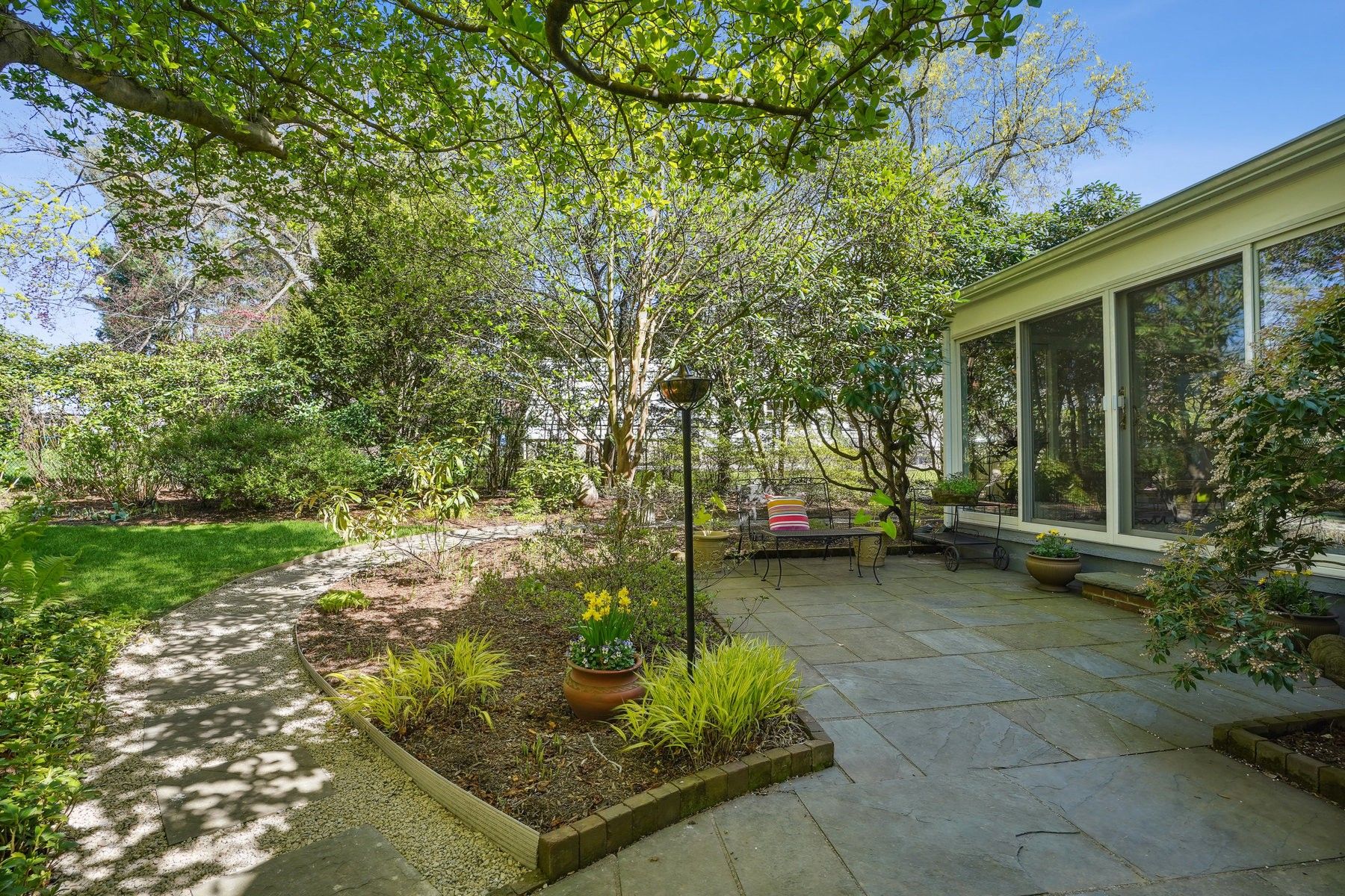 112 Llewellyn Rd 