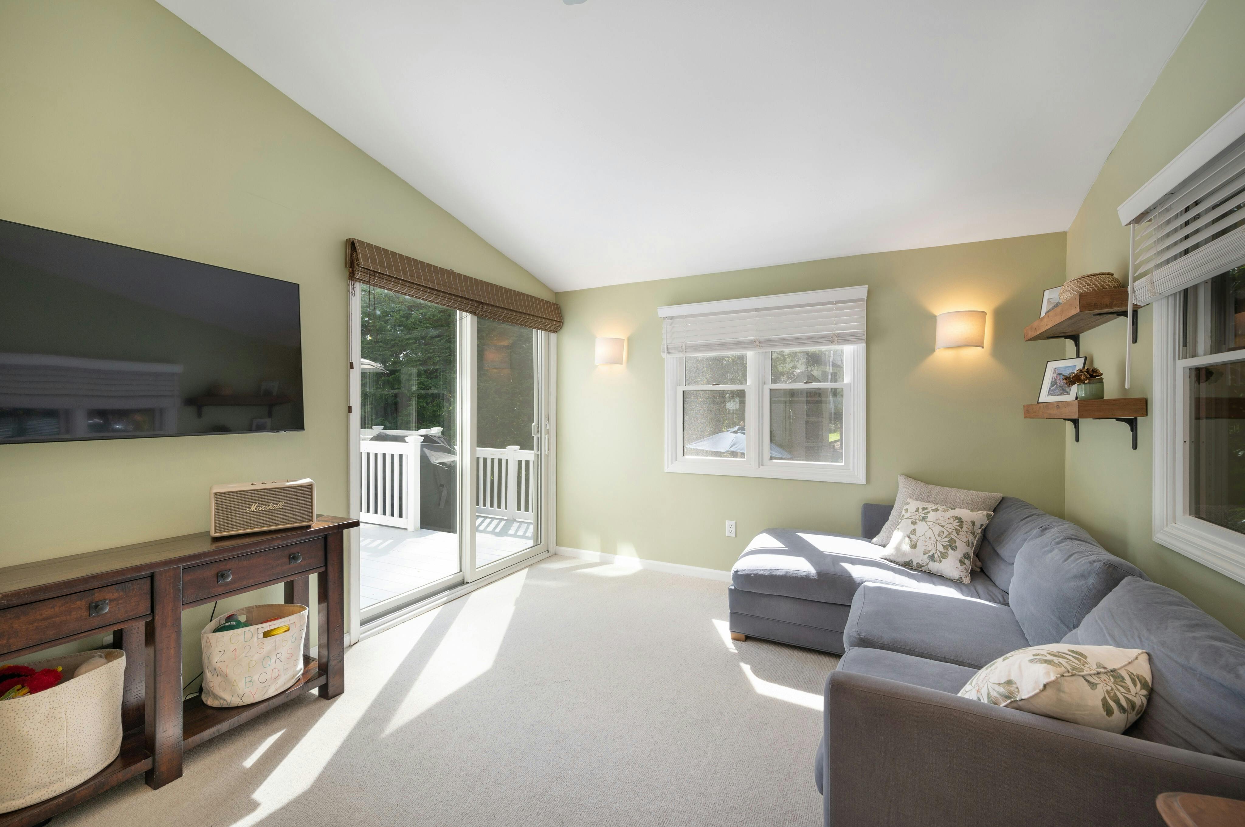 10 Overhill Road 