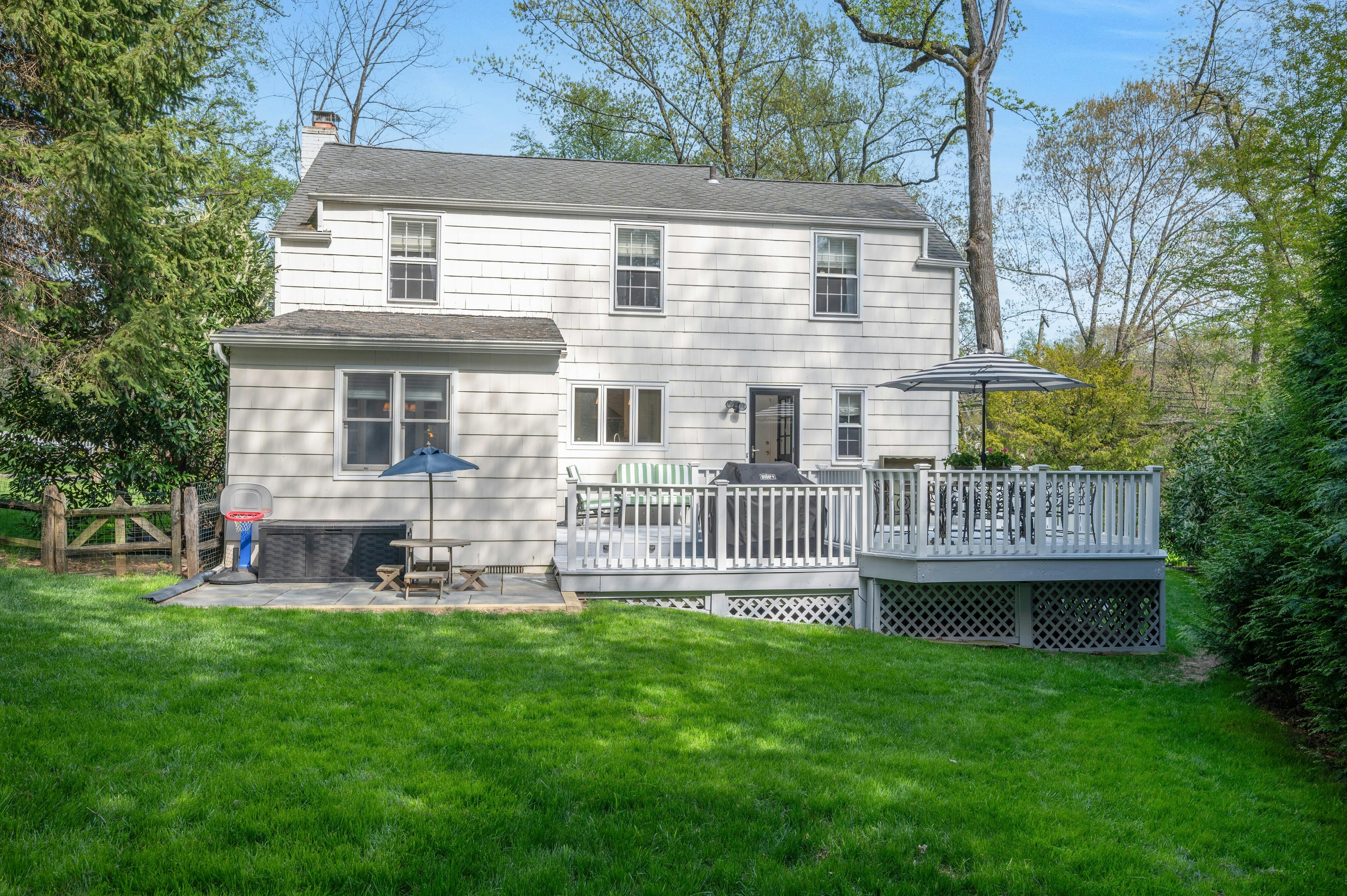 10 Overhill Road 