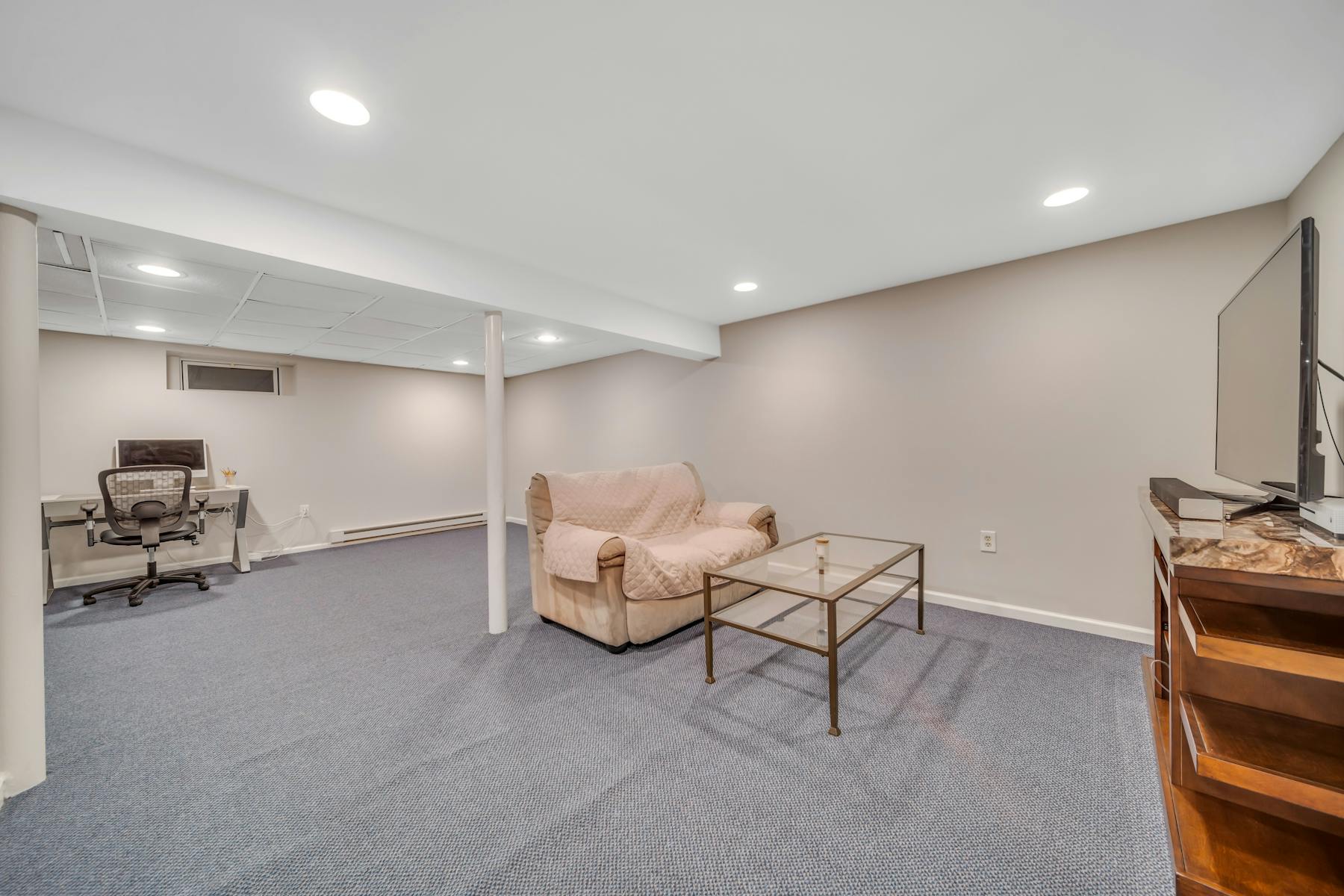 8 Evergreen Court 