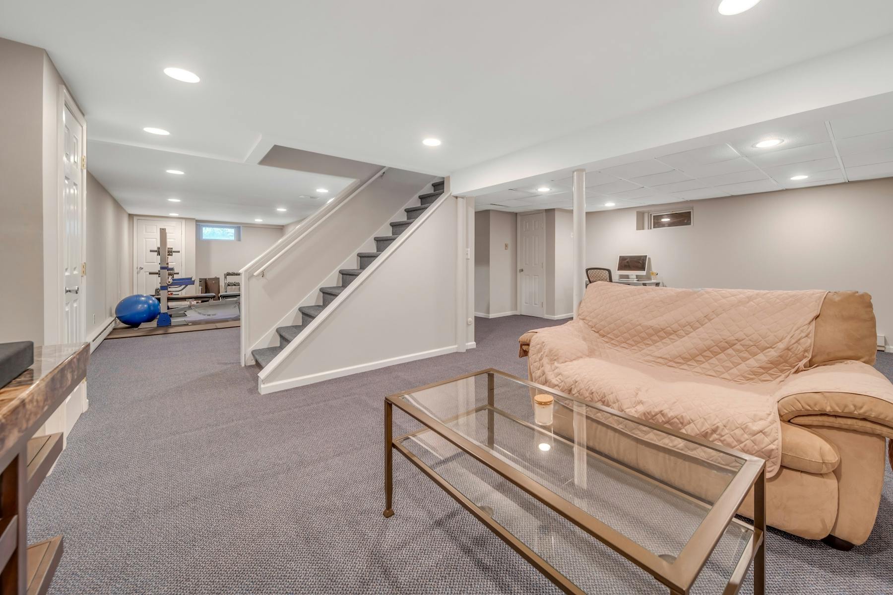 8 Evergreen Court 