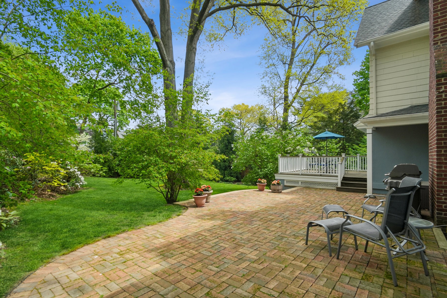 105 Clarewill Ave 