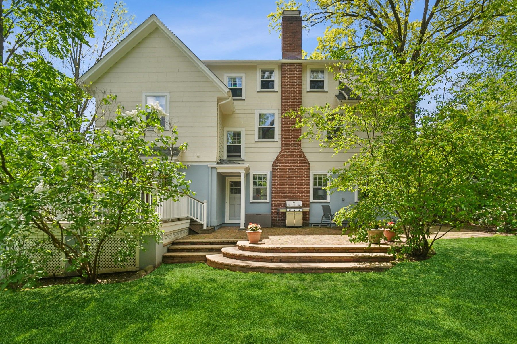 105 Clarewill Ave 