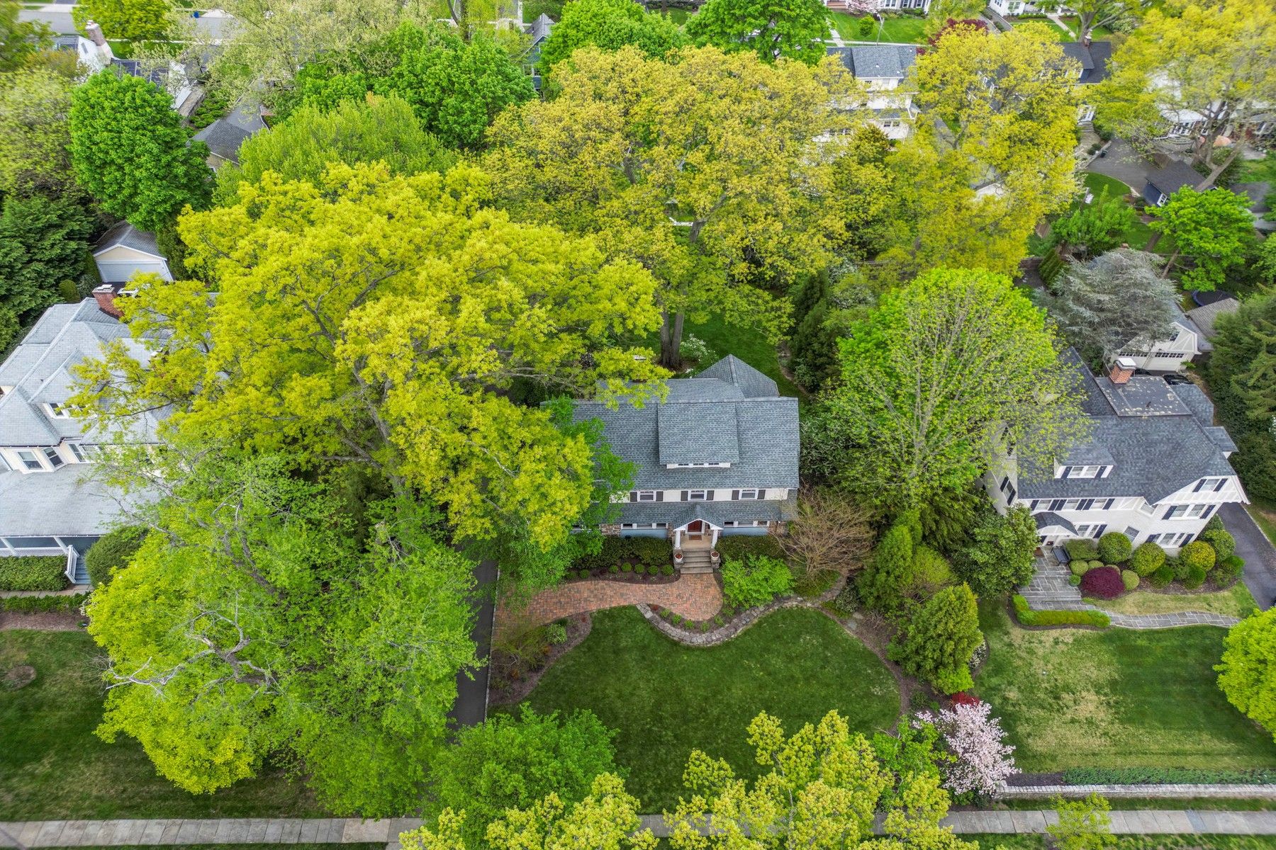 105 Clarewill Ave 
