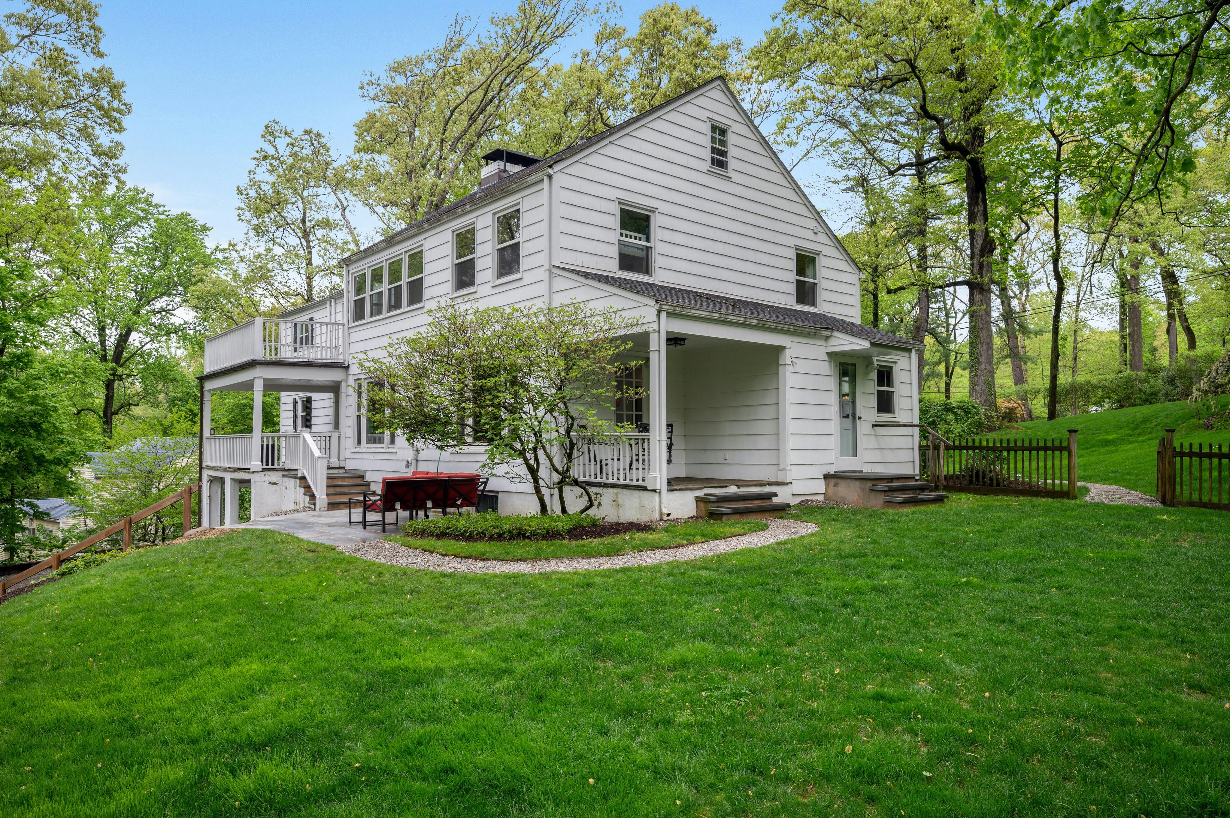 111 Countryside Drive 